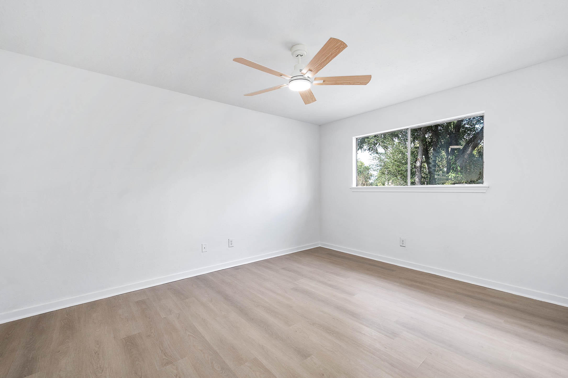 2314 Canyon Meadows Drive Property Photo 27