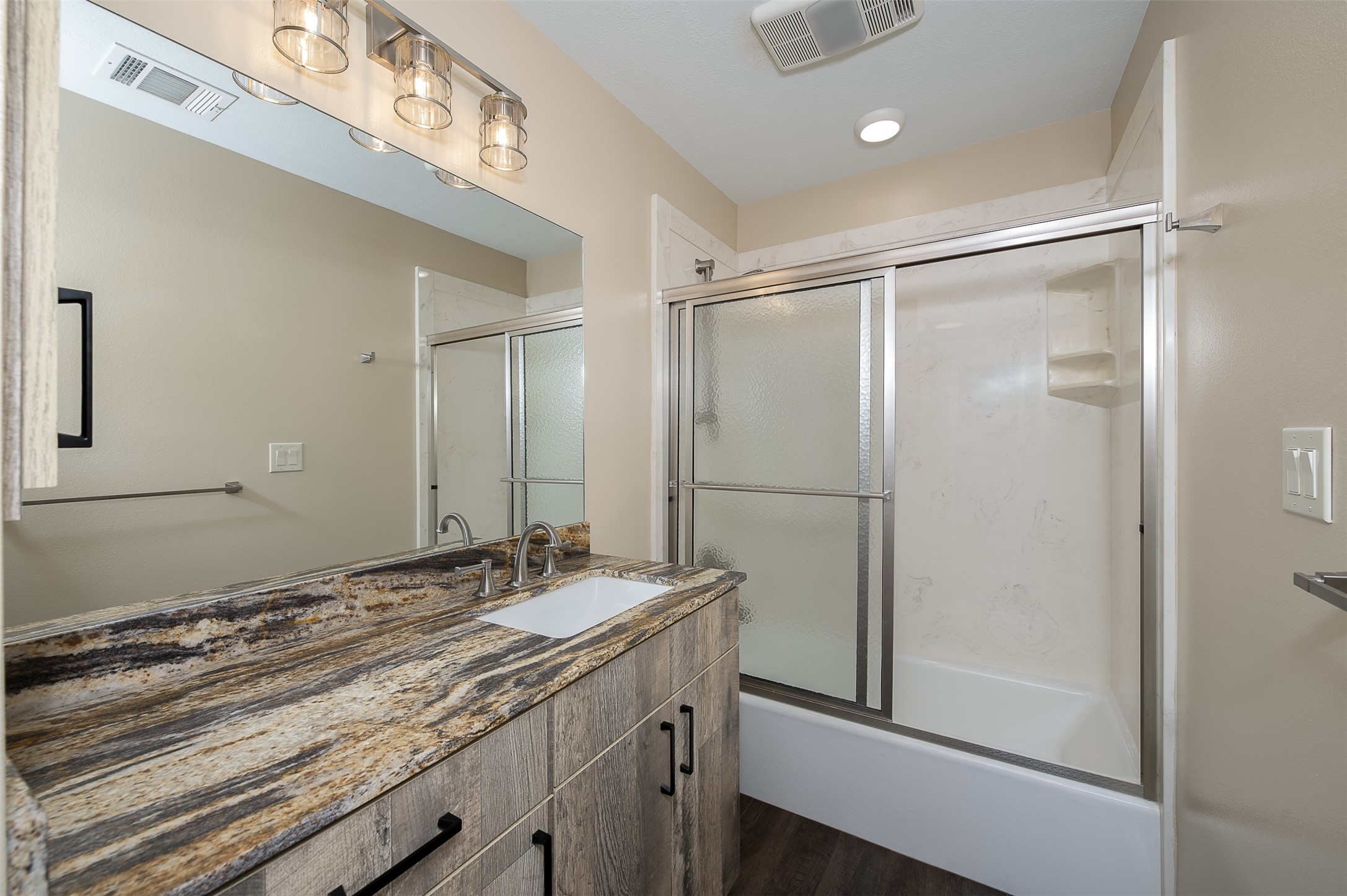 11428 Debbie Lane Property Photo 24