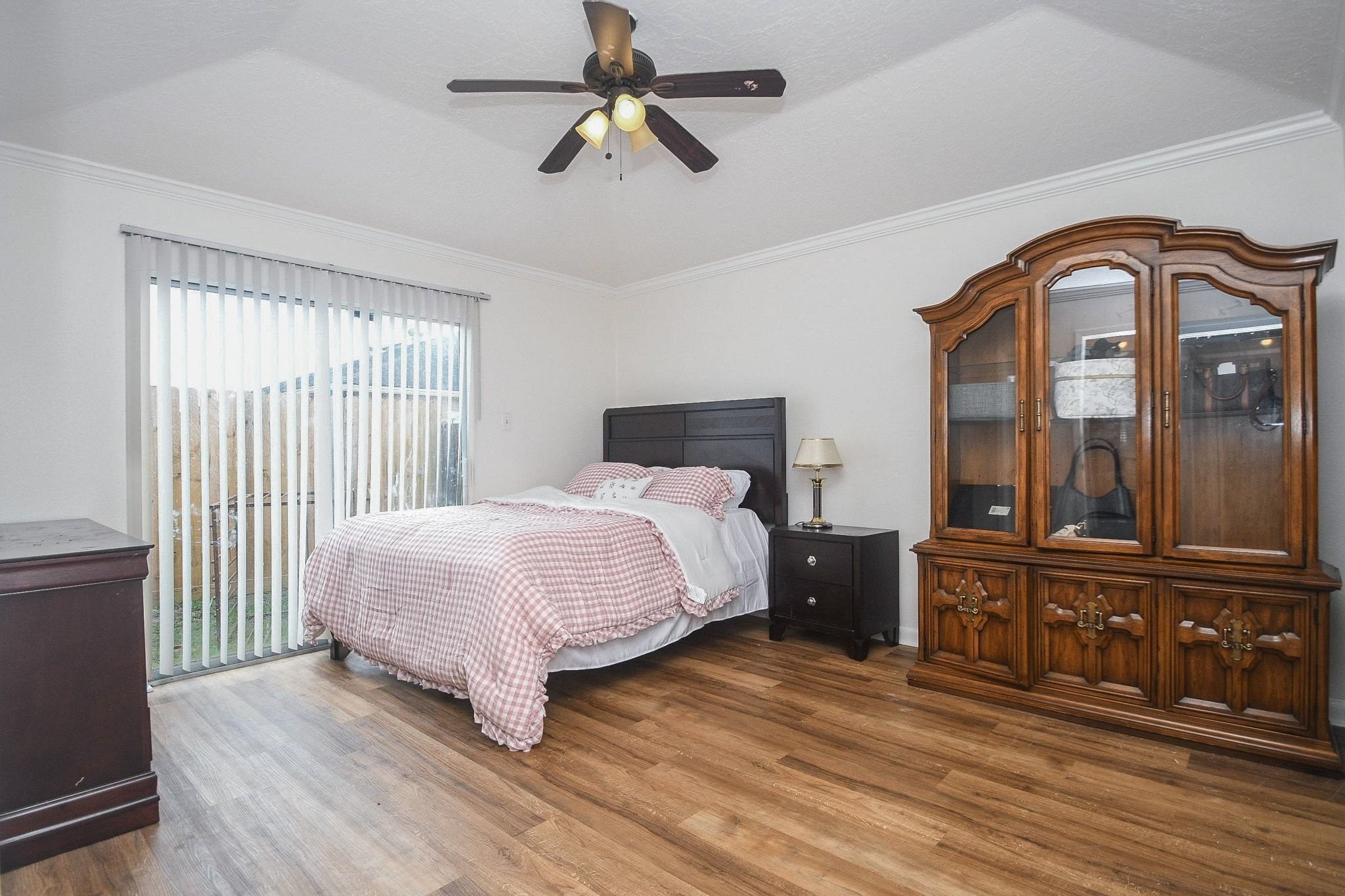 9231 Homeland Drive Property Photo 12