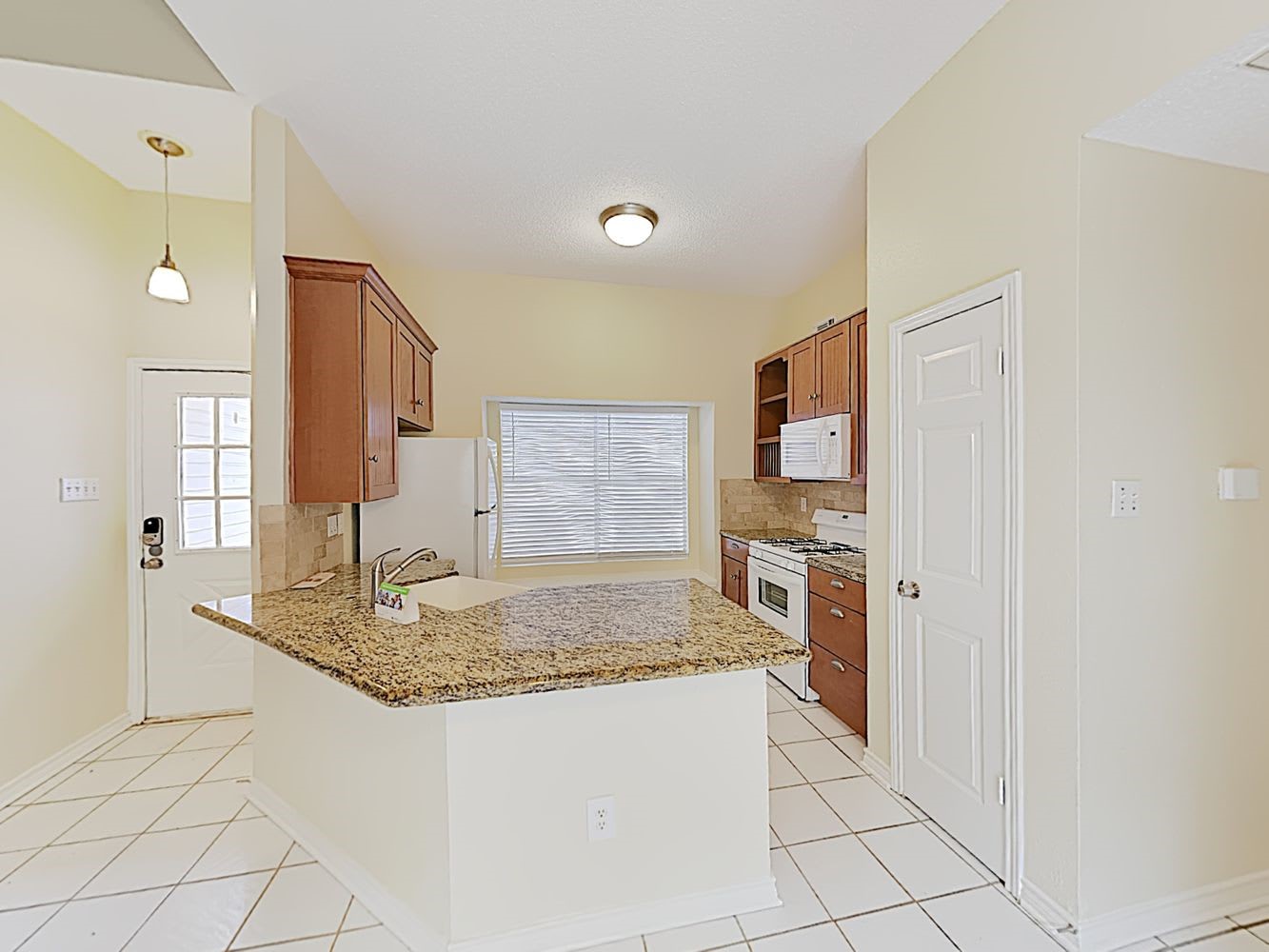 6419 Horsepen Bayou Drive Property Photo 7