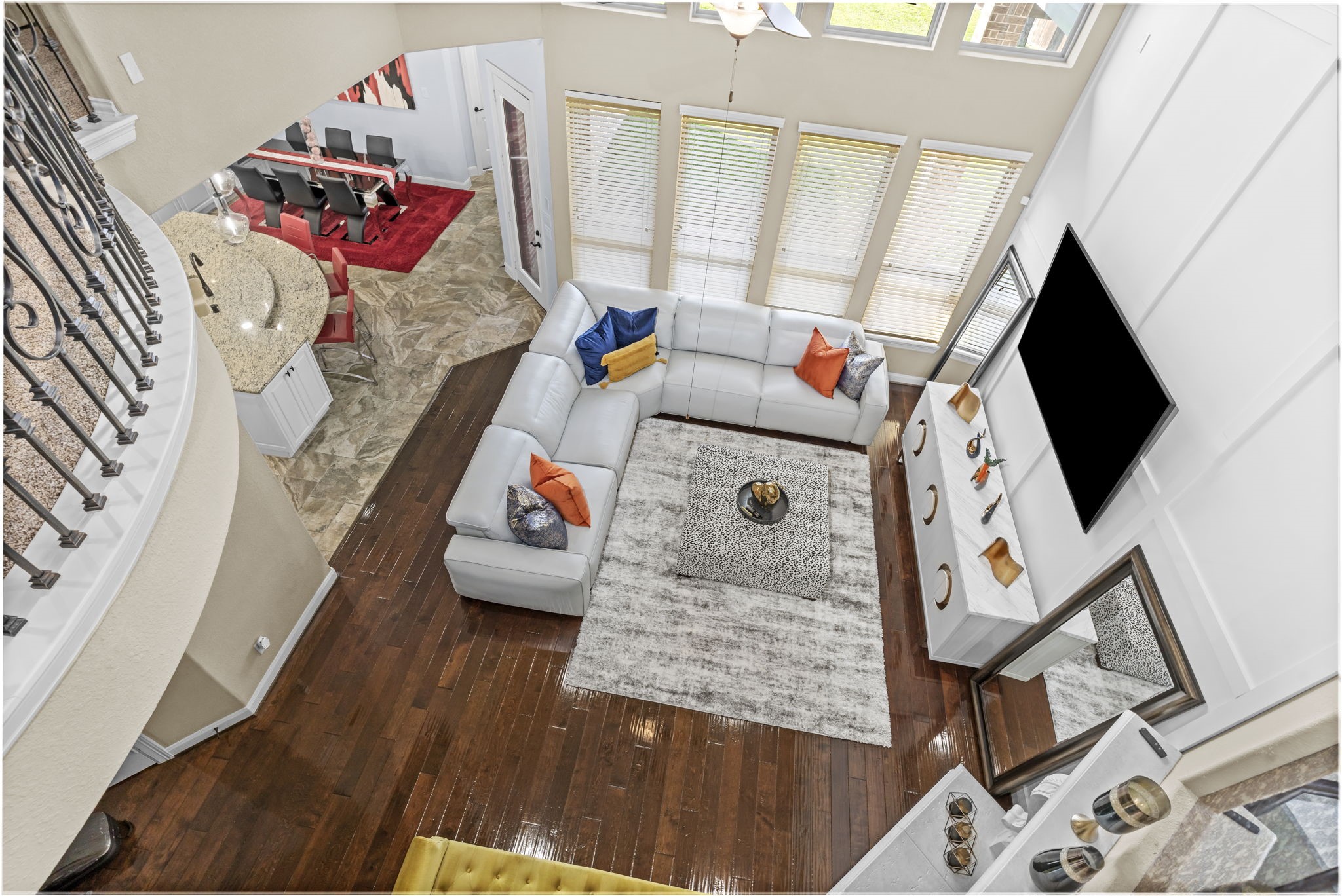 114 Tehama Place Property Photo 3