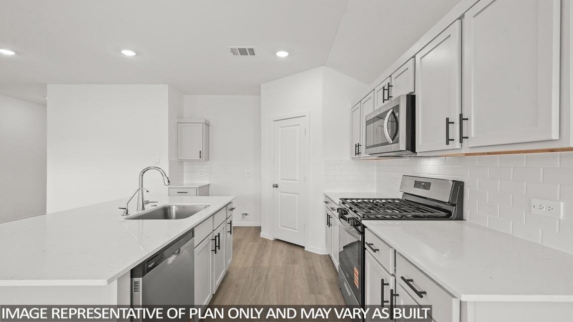 108 Rustic Creek Court Property Photo 3