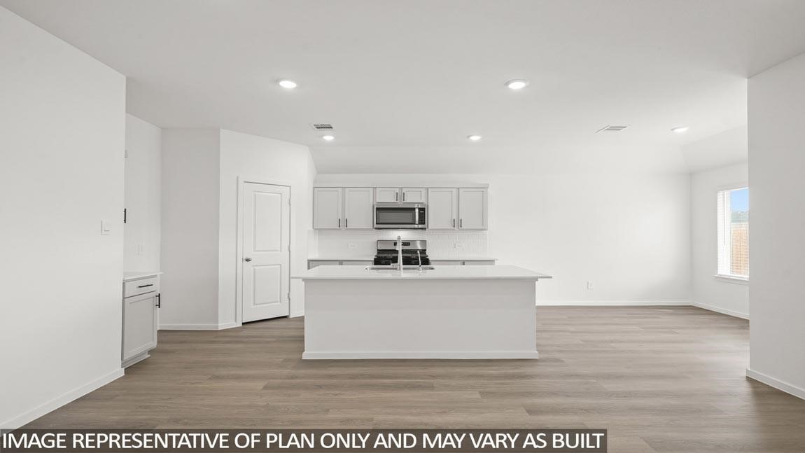 108 Rustic Creek Court Property Photo 6