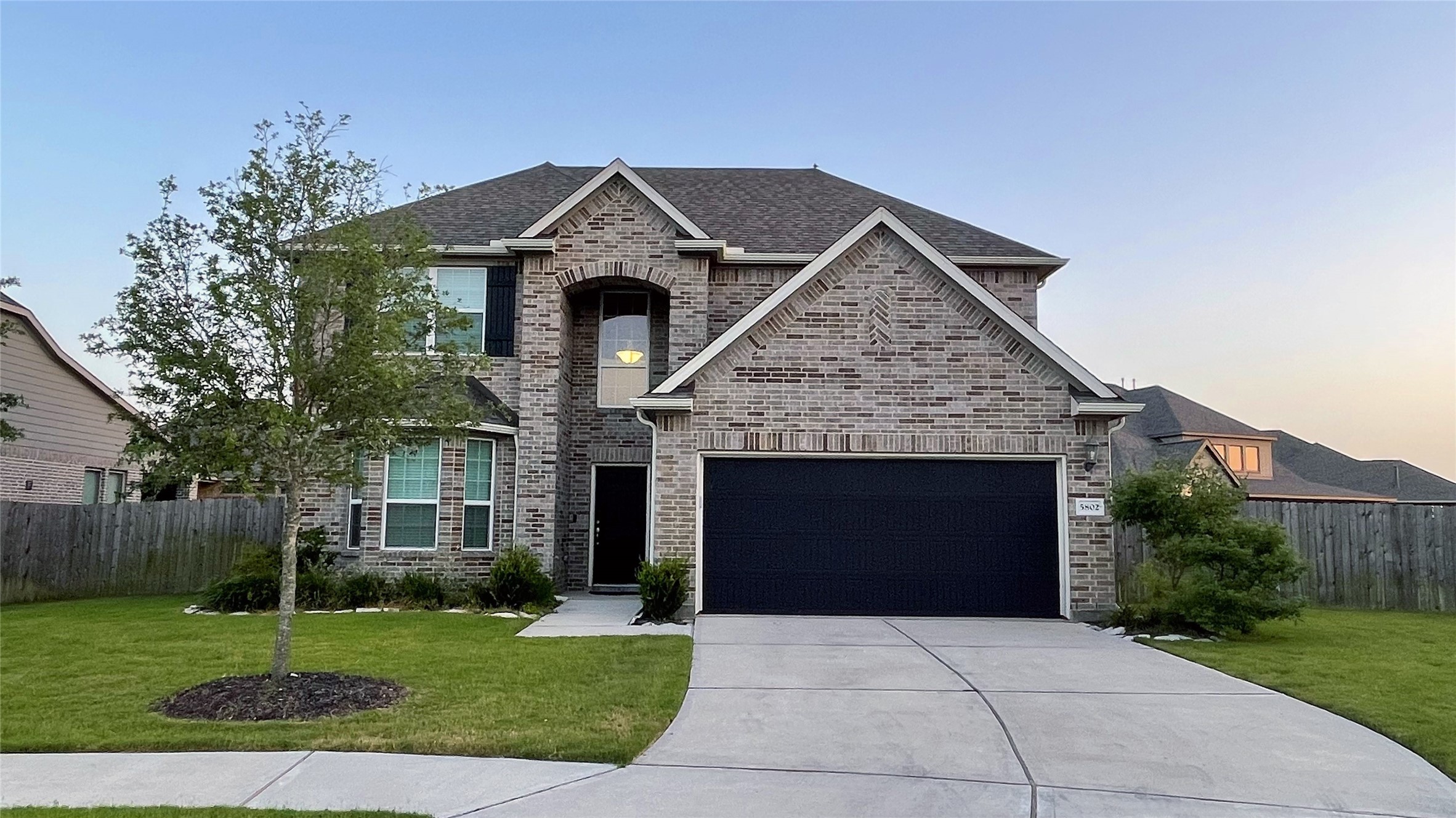 5802 Golden Peak Lane Property Photo 1