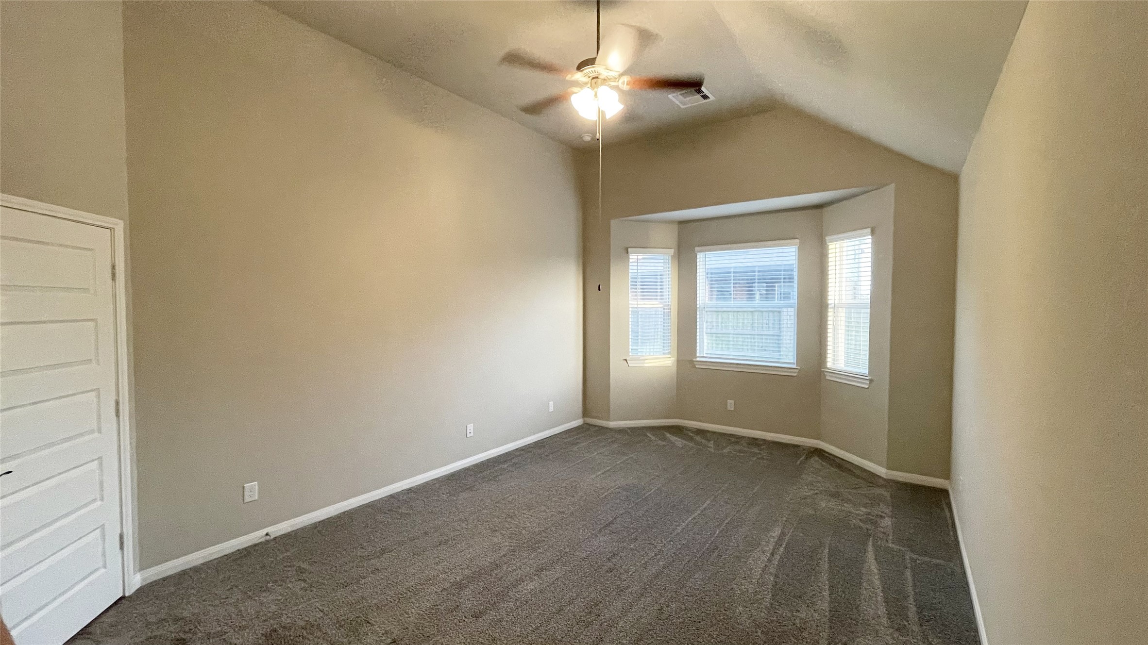 5802 Golden Peak Lane Property Photo 13