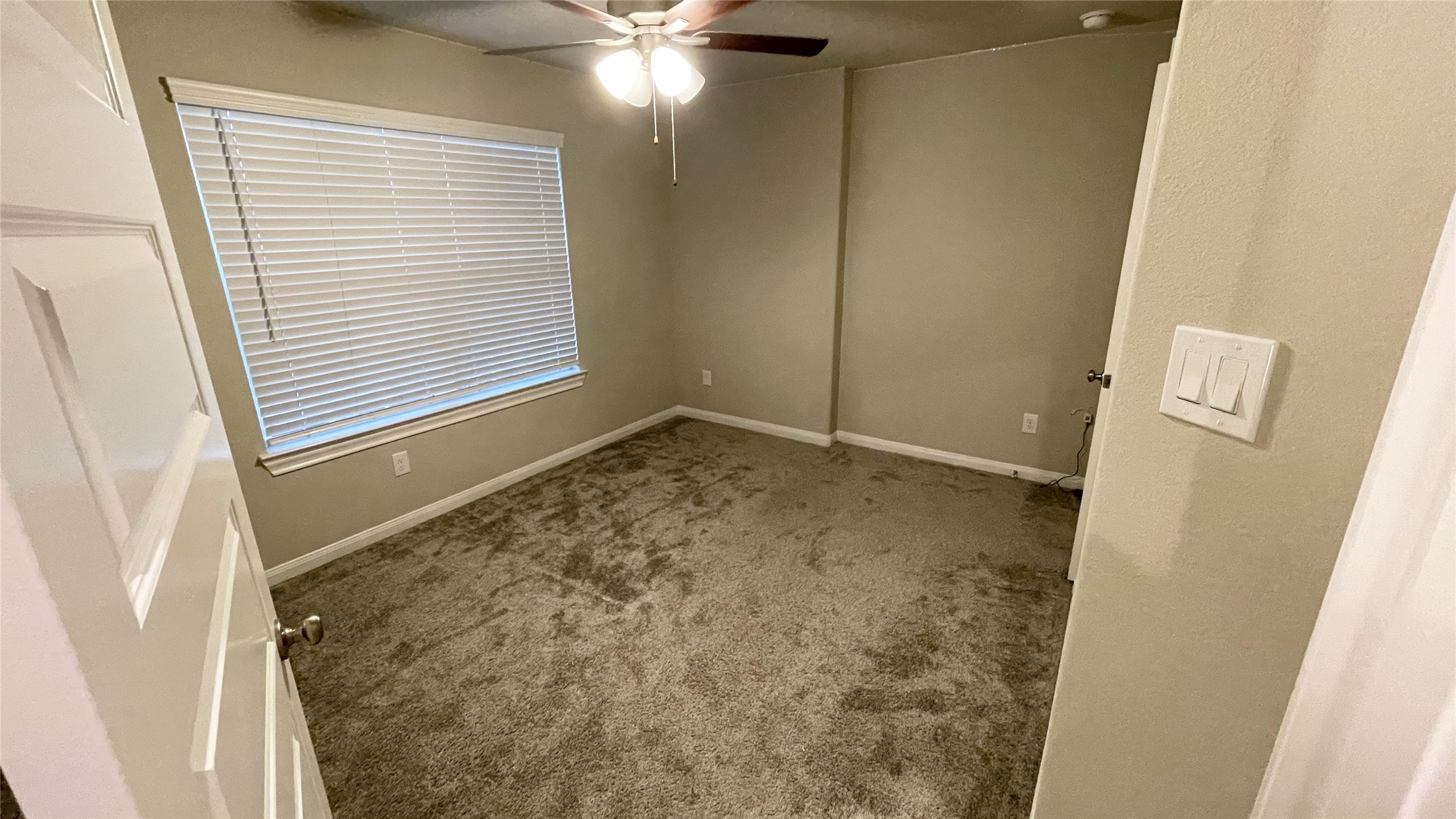 5802 Golden Peak Lane Property Photo 15