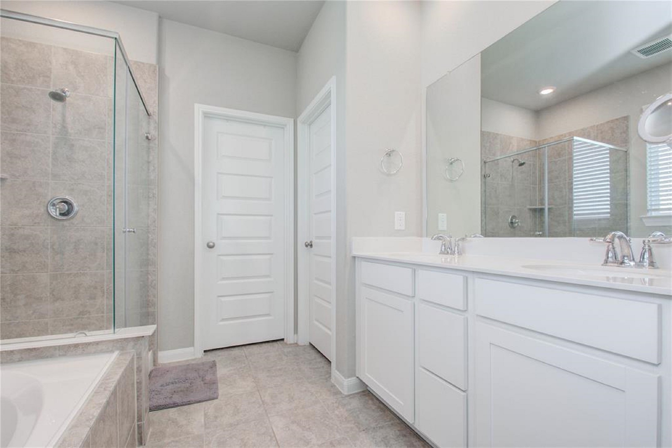 5802 Golden Peak Lane Property Photo 18