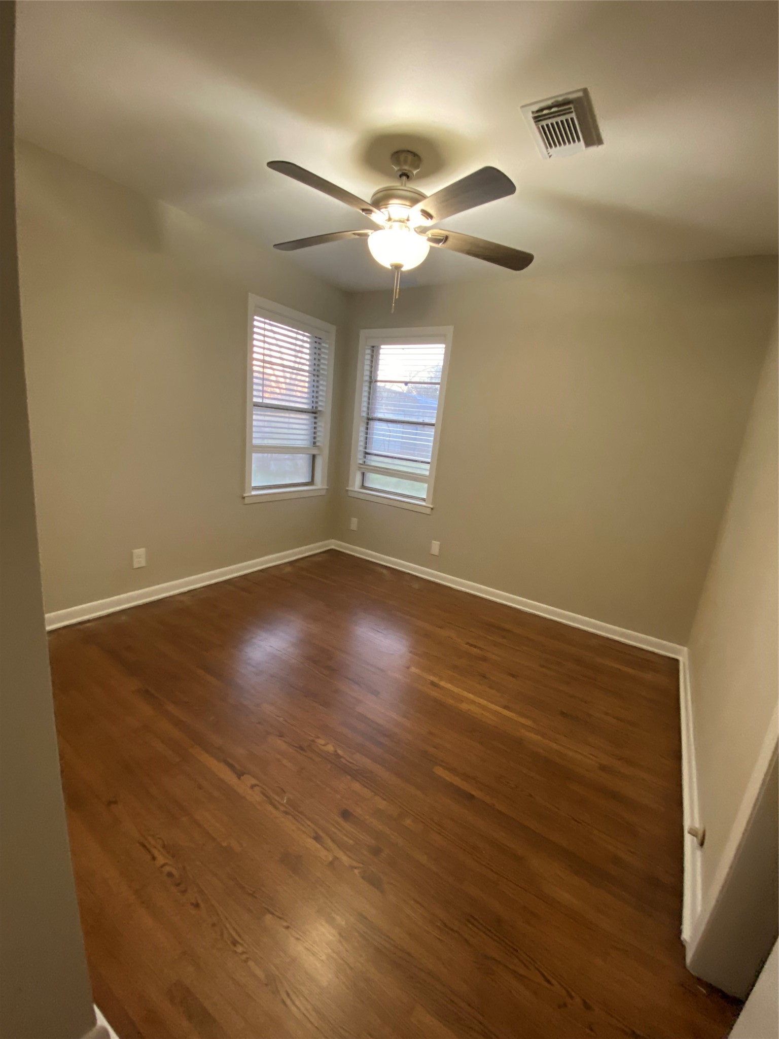 1105 Alice Street Property Photo 6