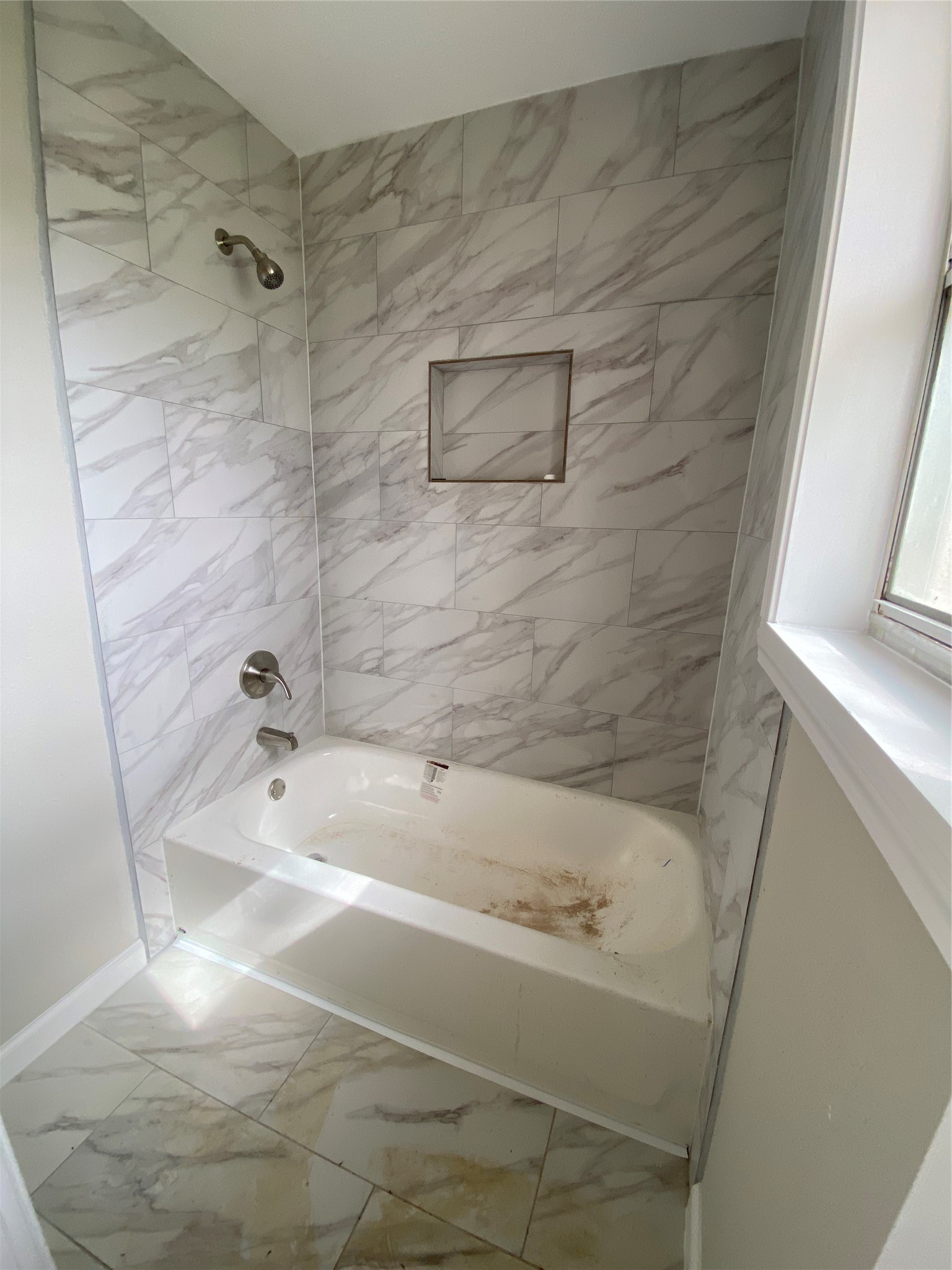 1105 Alice Street Property Photo 12