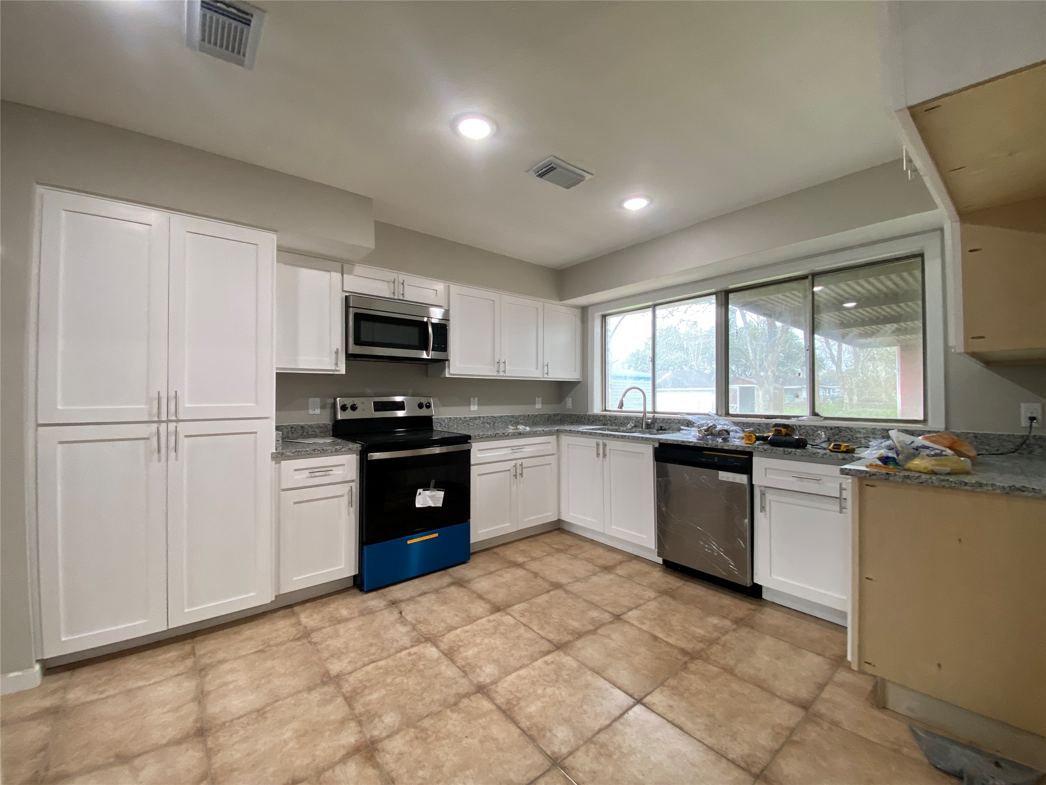 1105 Alice Street Property Photo 17