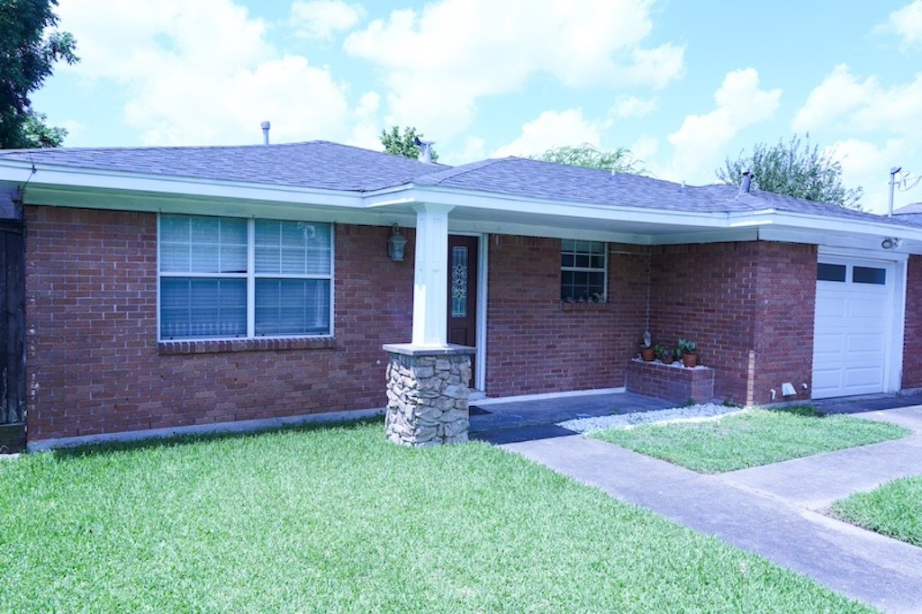 7818 Avenue F Property Photo 1