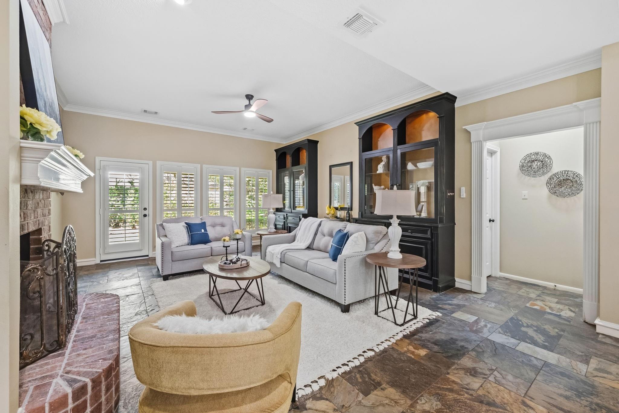 15 Crestone Place, The Woodlands Tx 77381 Property Photo 8