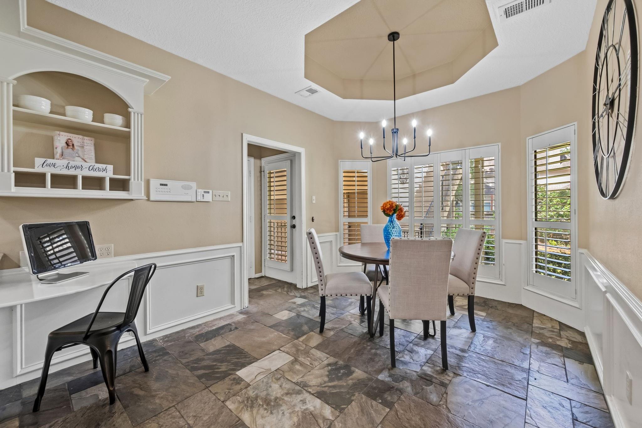 15 Crestone Place, The Woodlands Tx 77381 Property Photo 13