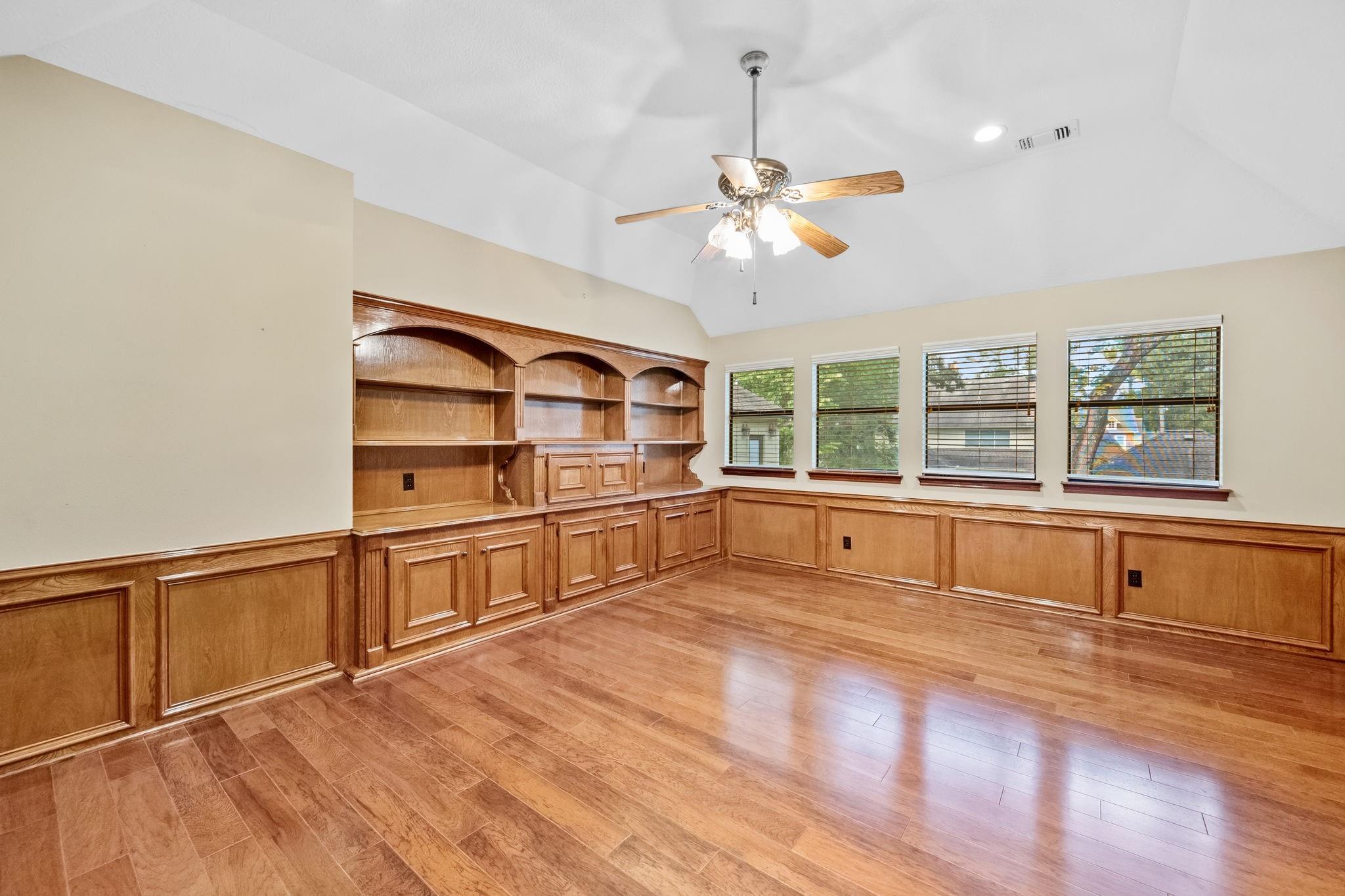 15 Crestone Place, The Woodlands Tx 77381 Property Photo 25