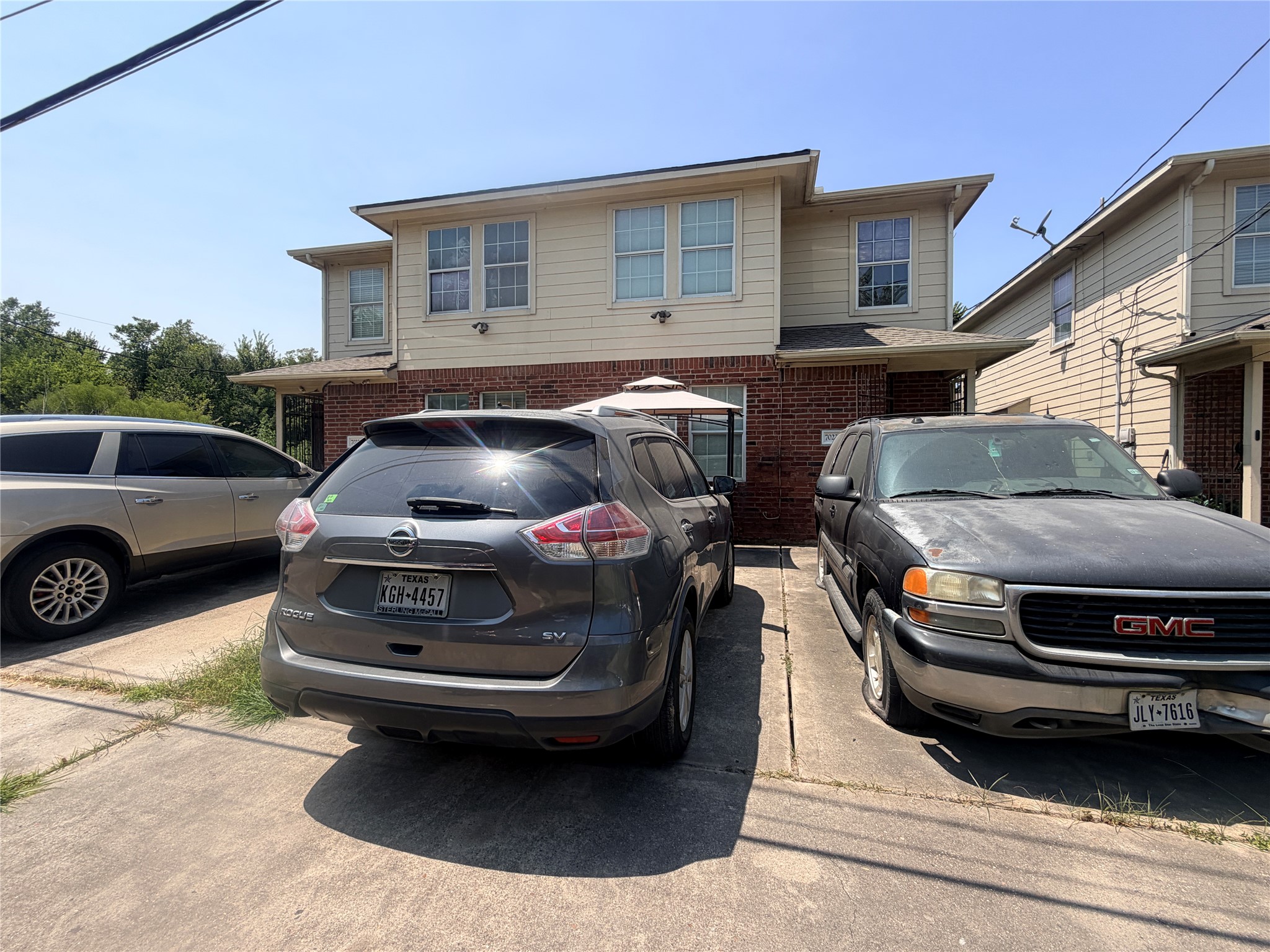 7022 Dumble Street Property Photo 1