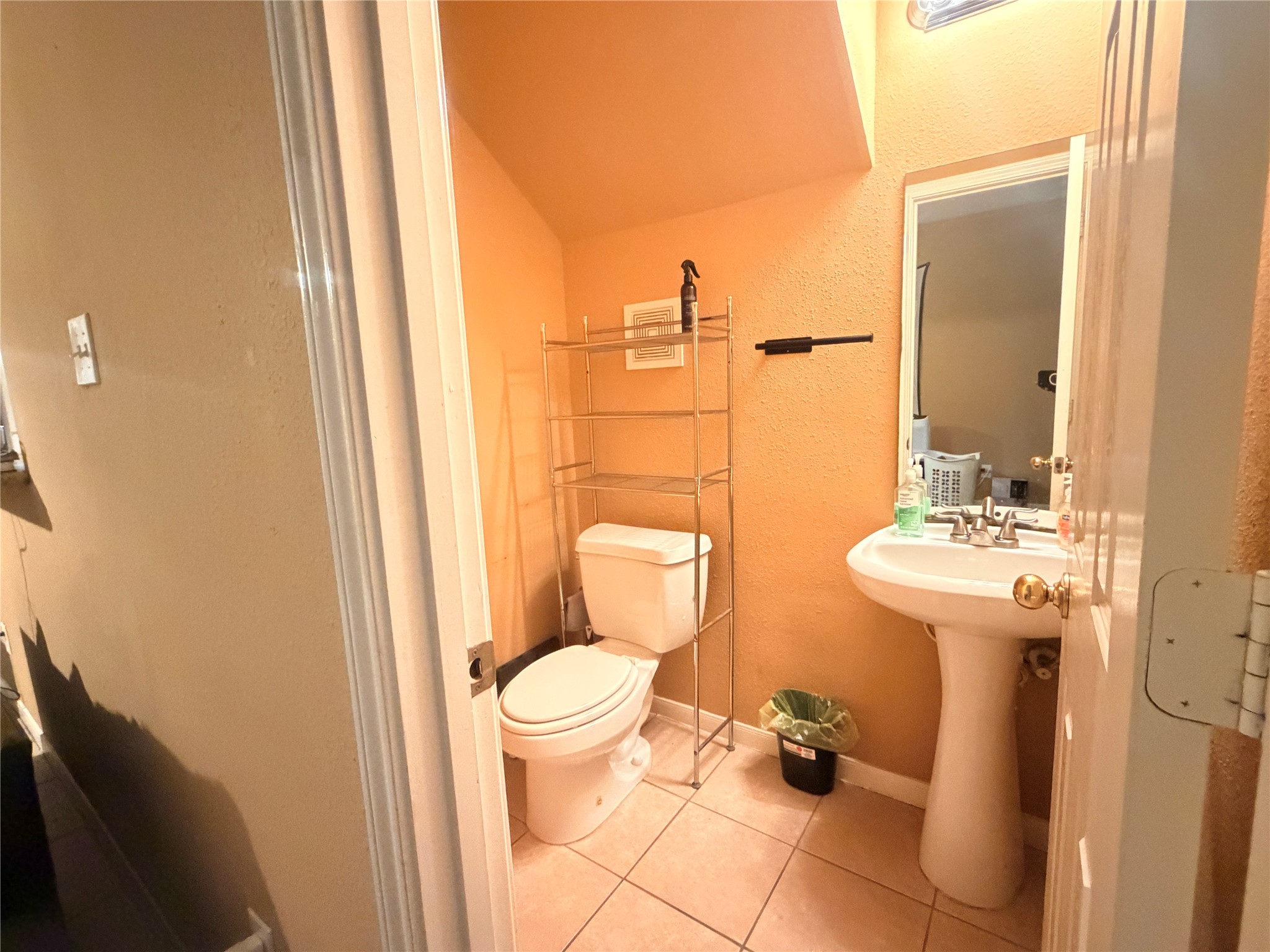 7022 Dumble Street Property Photo 9