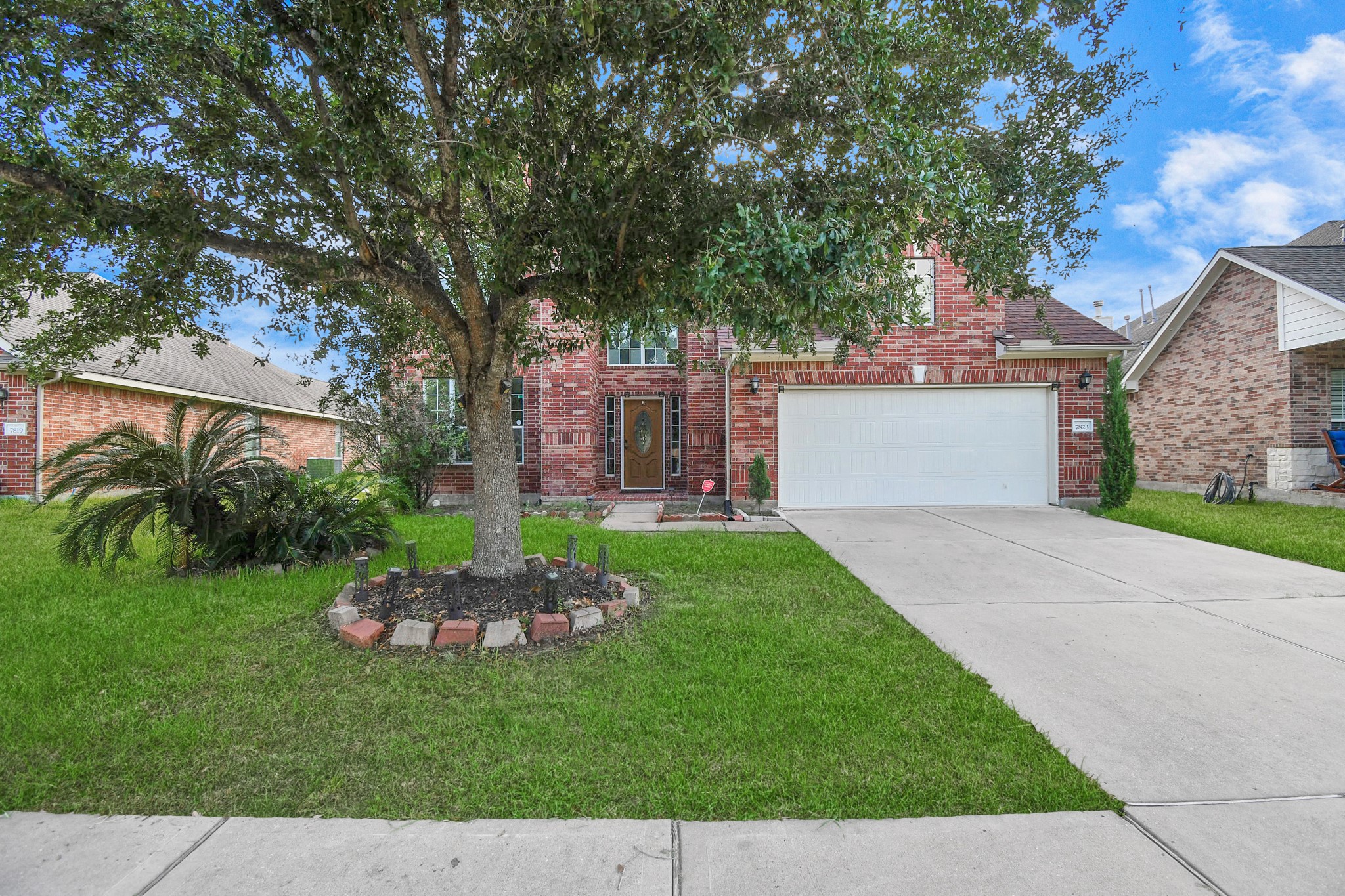 7823 Hollow Bluff Lane Property Photo 1