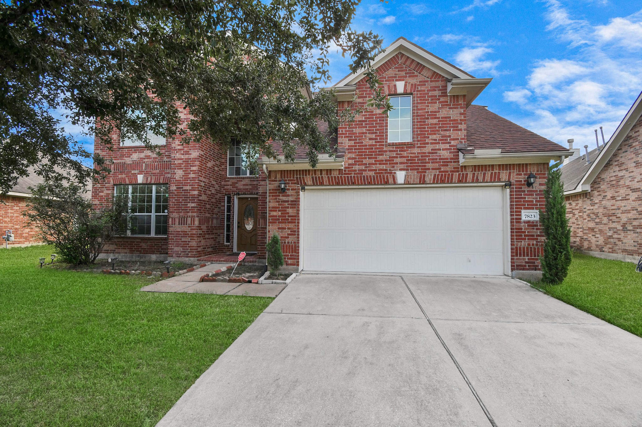 7823 Hollow Bluff Lane Property Photo 3