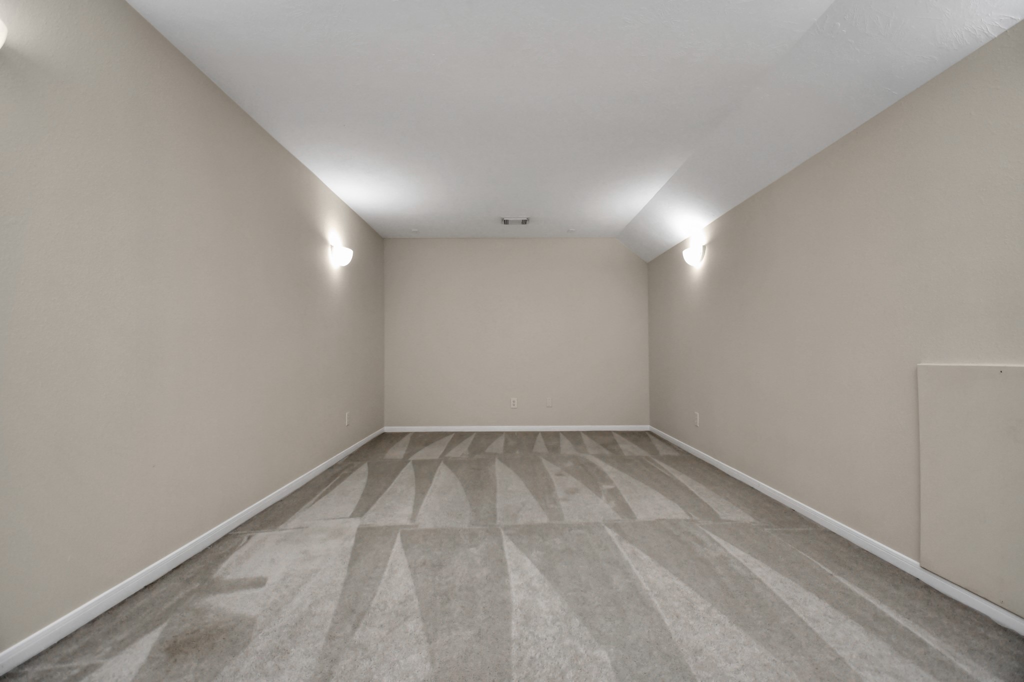 7823 Hollow Bluff Lane Property Photo 28