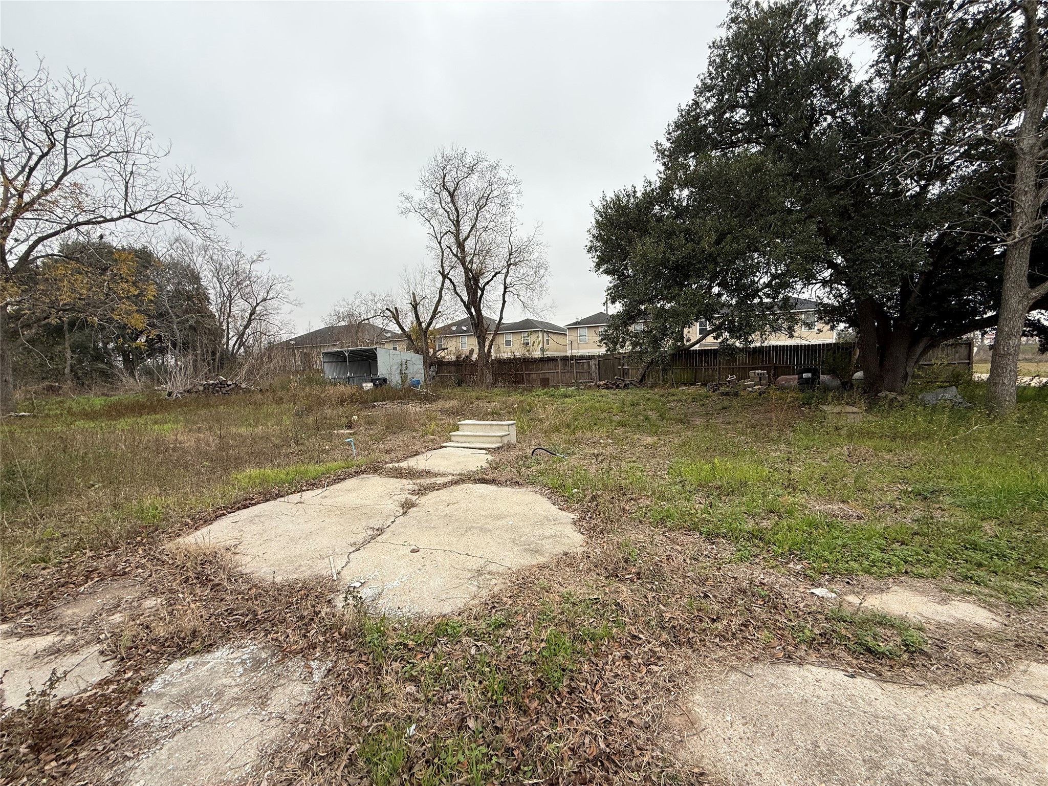 509 Solomon Property Photo 2
