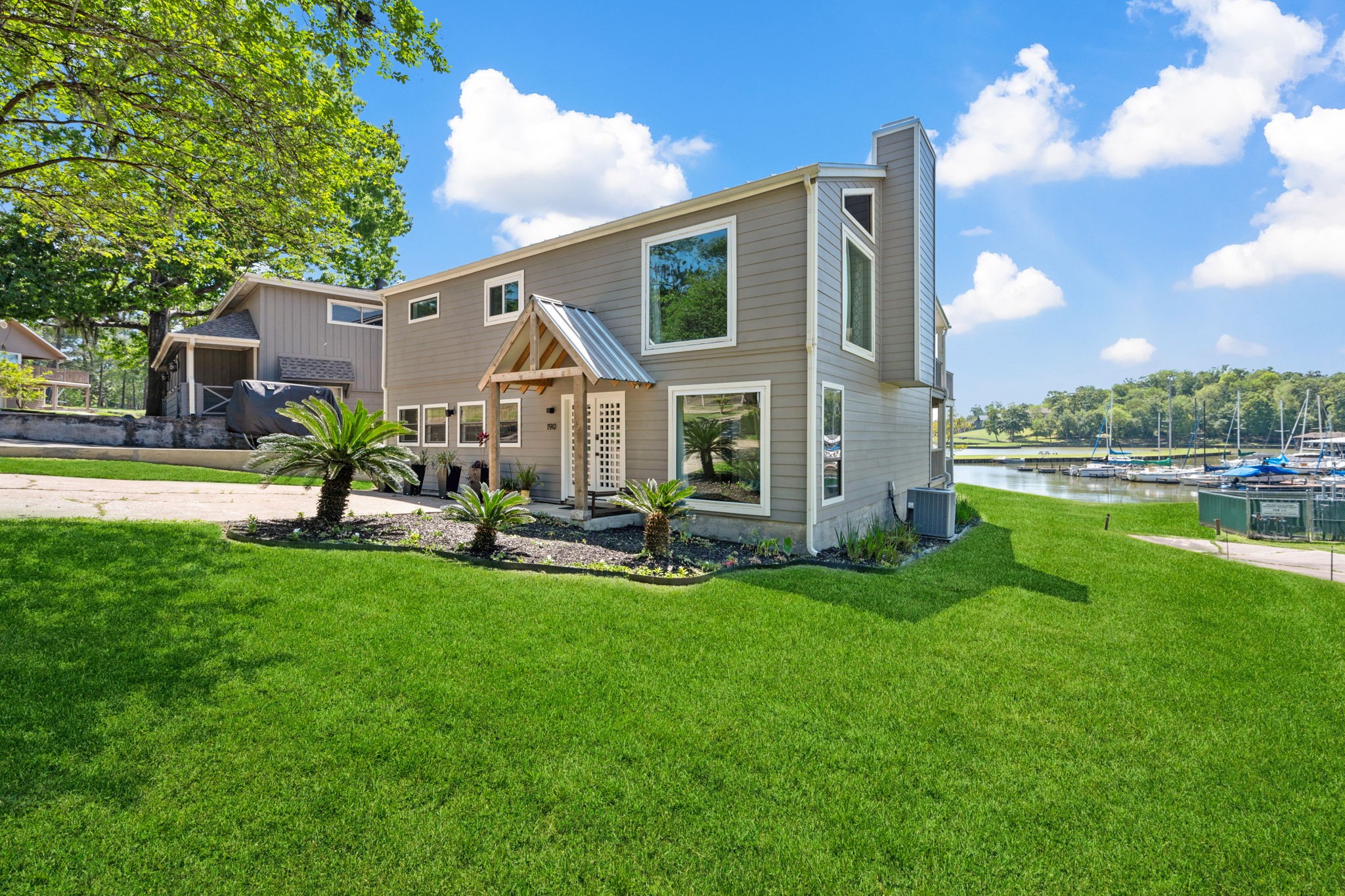 190 Harbour Row Drive Property Photo