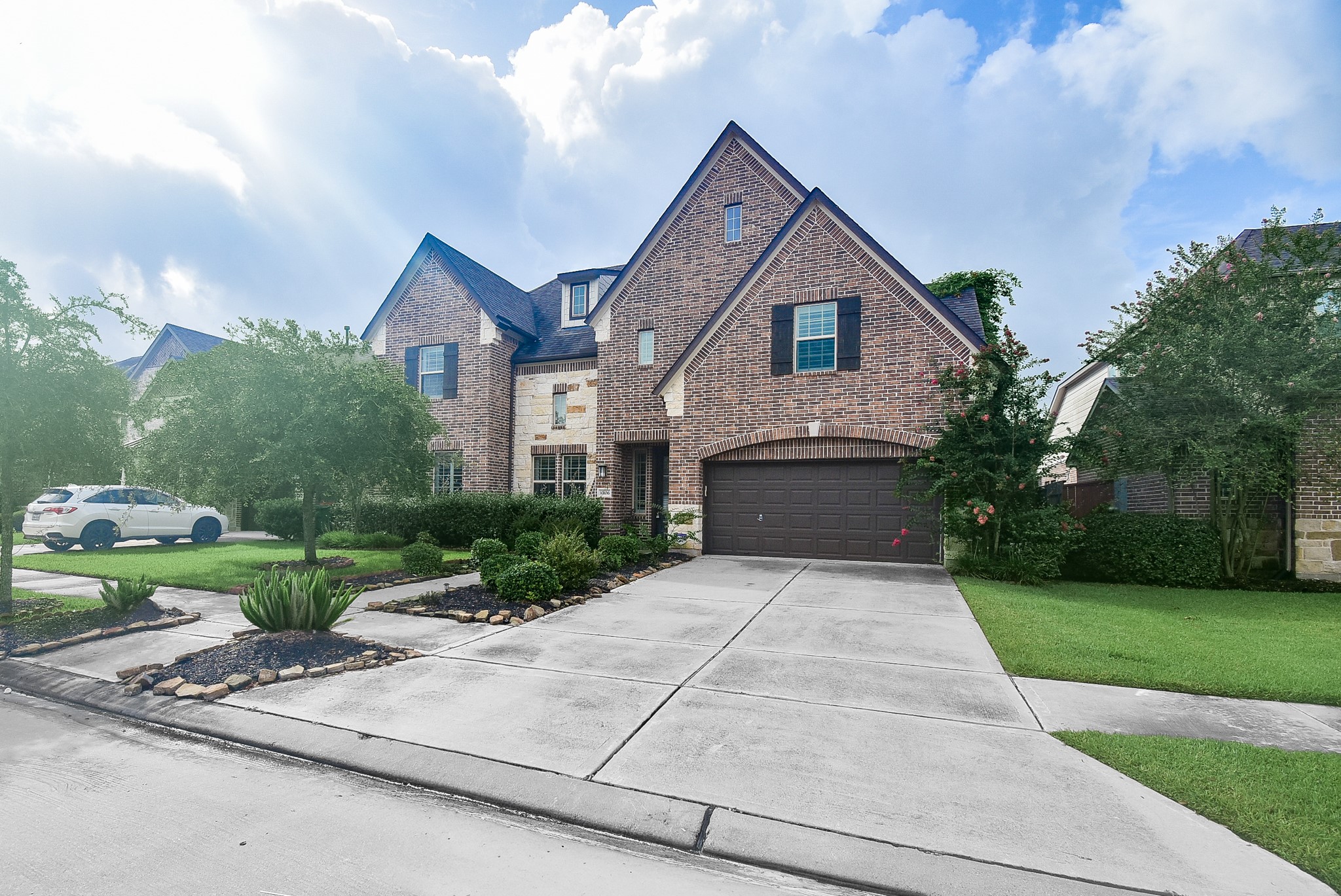 10106 Cypress Path Property Photo 2