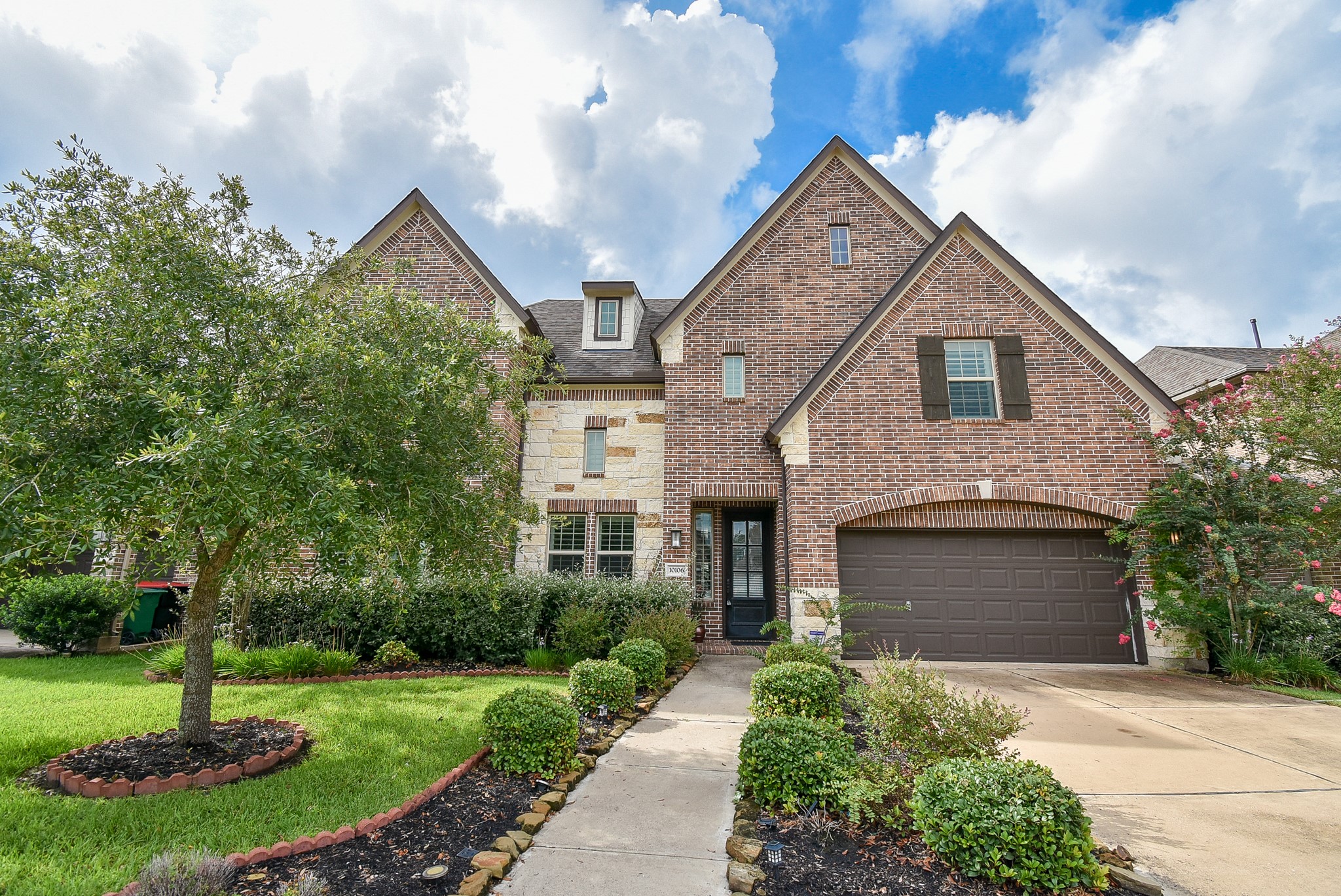 10106 Cypress Path Property Photo 3