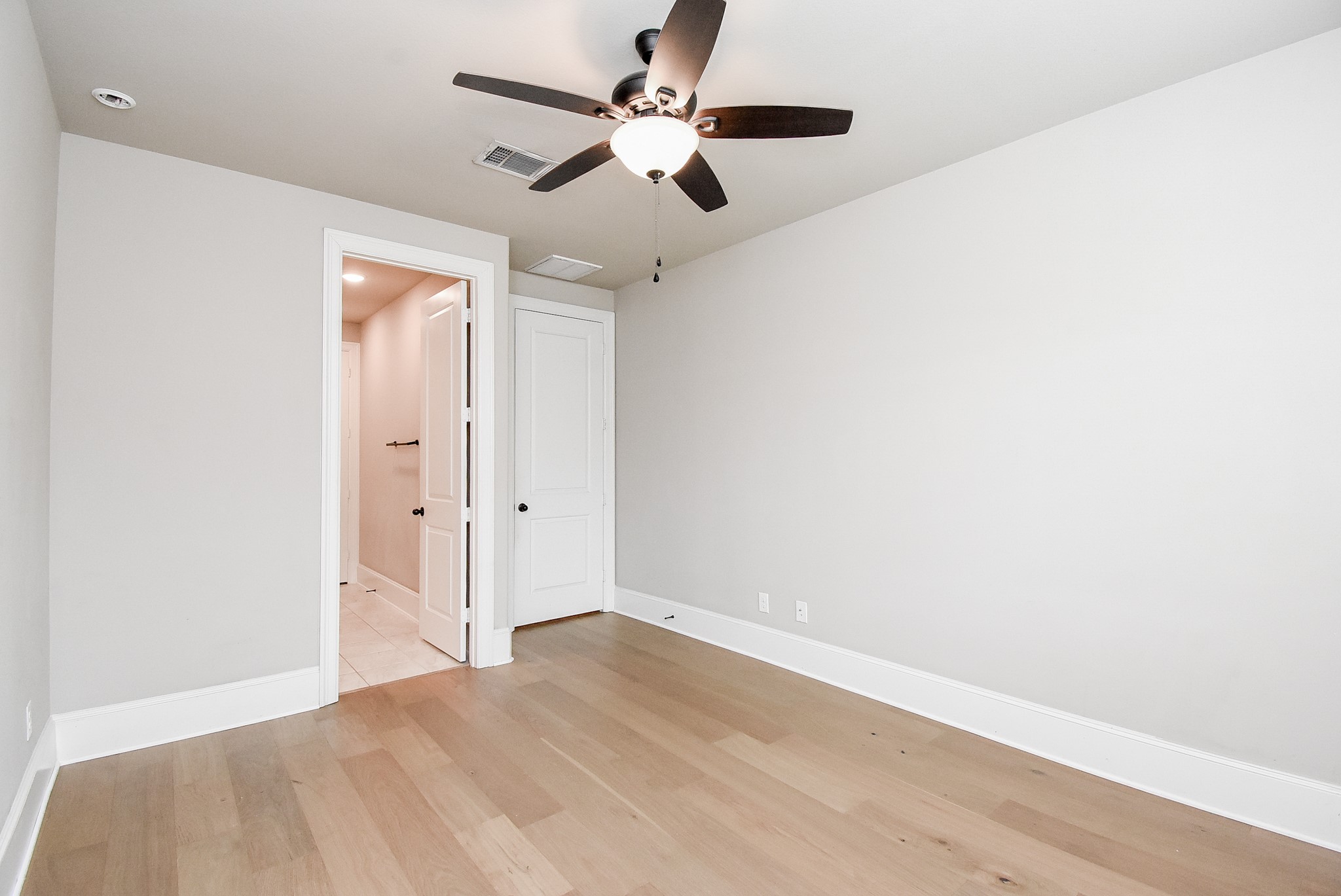 10106 Cypress Path Property Photo 13