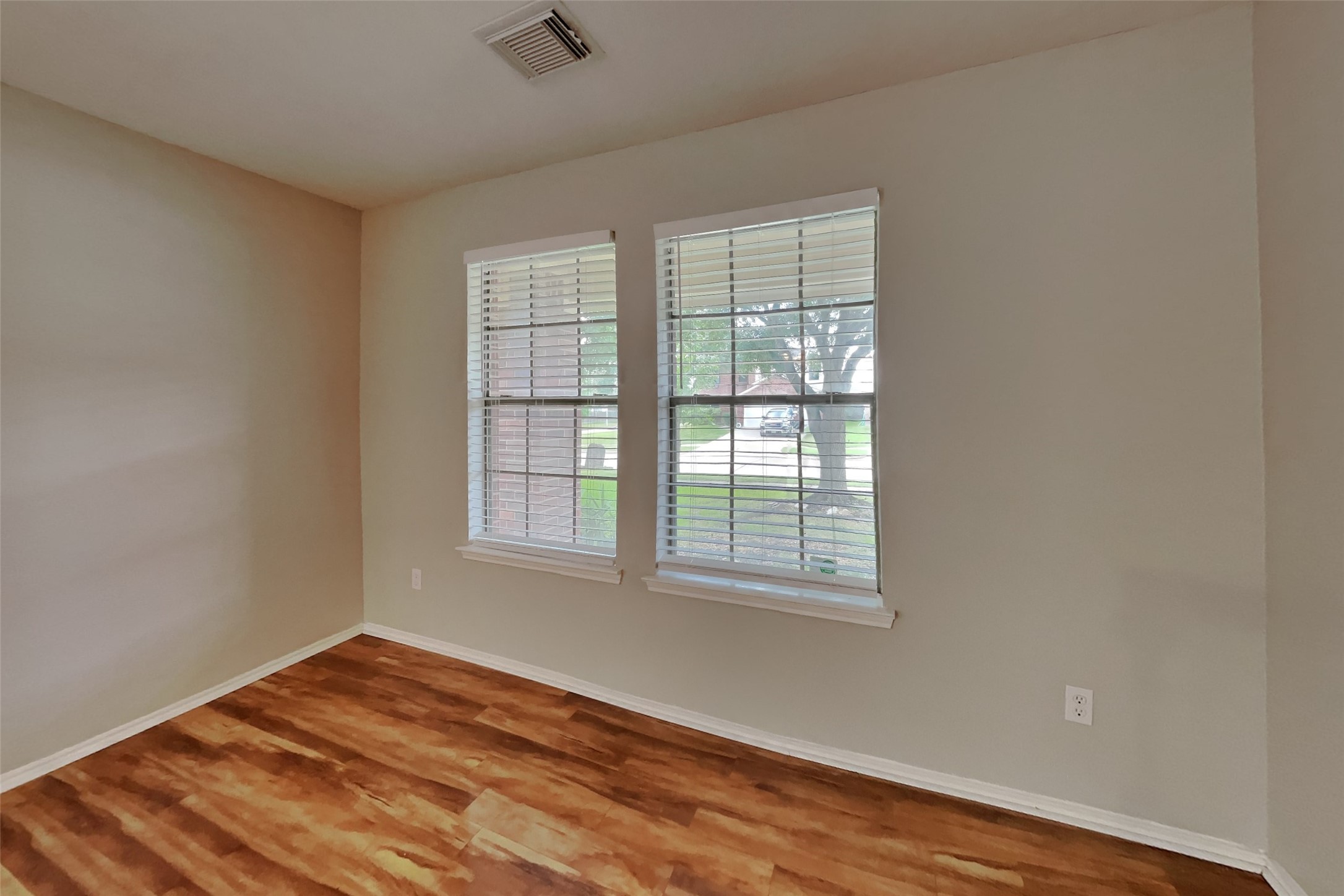 21210 Bridgemeadows Lane Property Photo 3