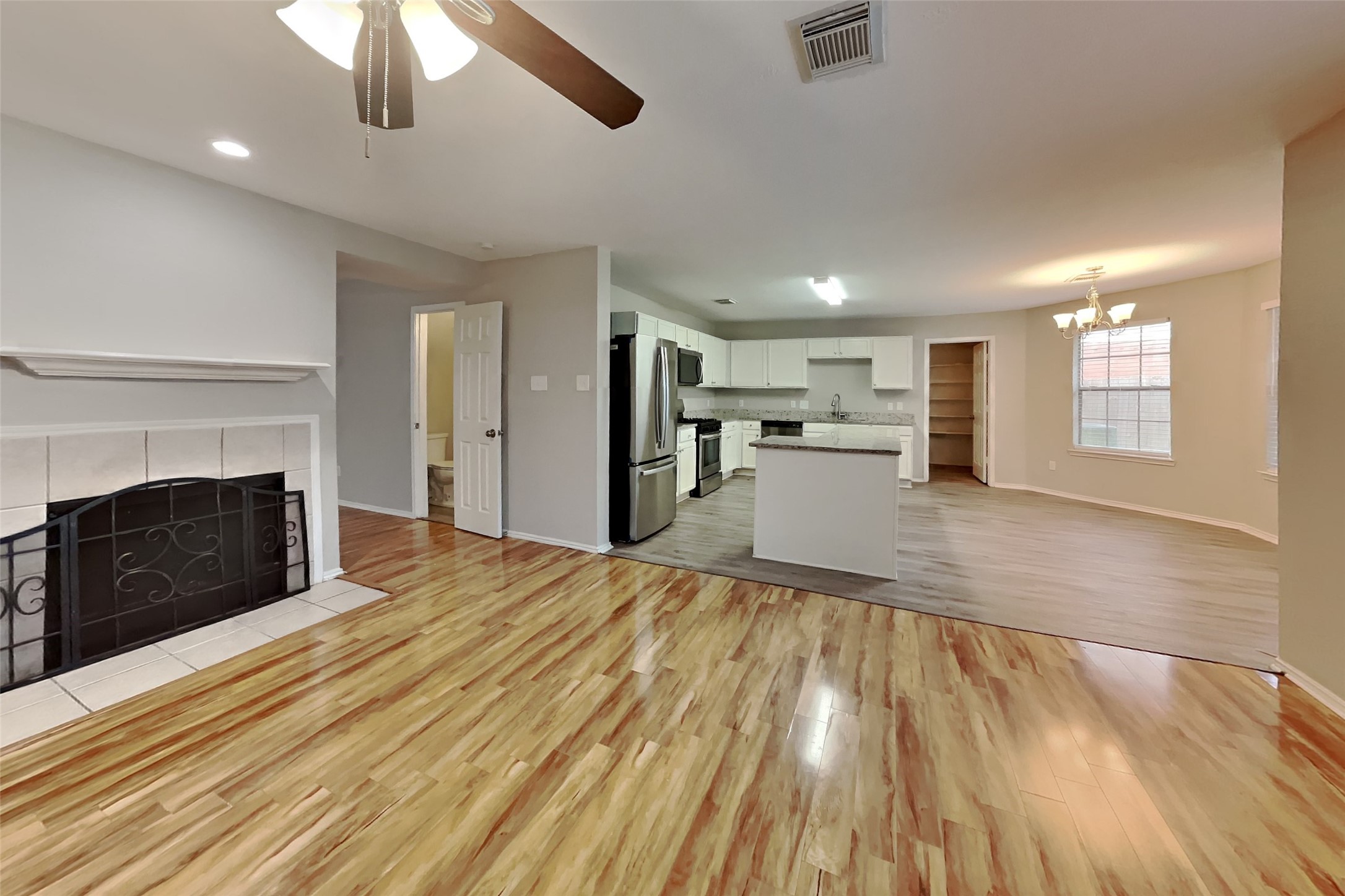 21210 Bridgemeadows Lane Property Photo 5