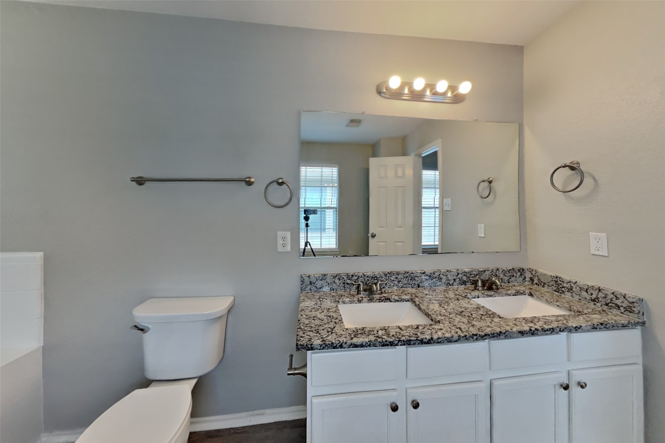 21210 Bridgemeadows Lane Property Photo 10