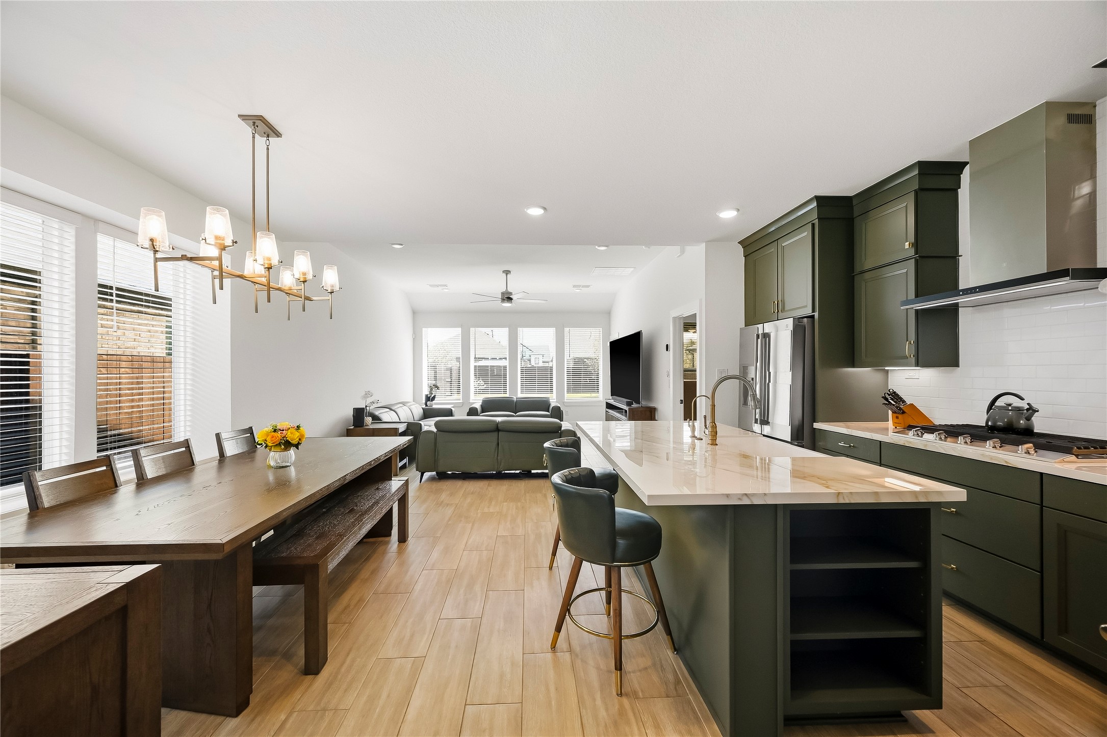 10223 Van Gogh Court Property Photo 6