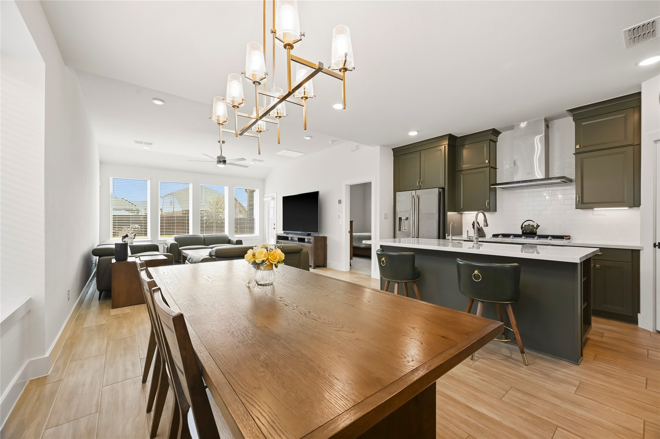 10223 Van Gogh Court Property Photo 8