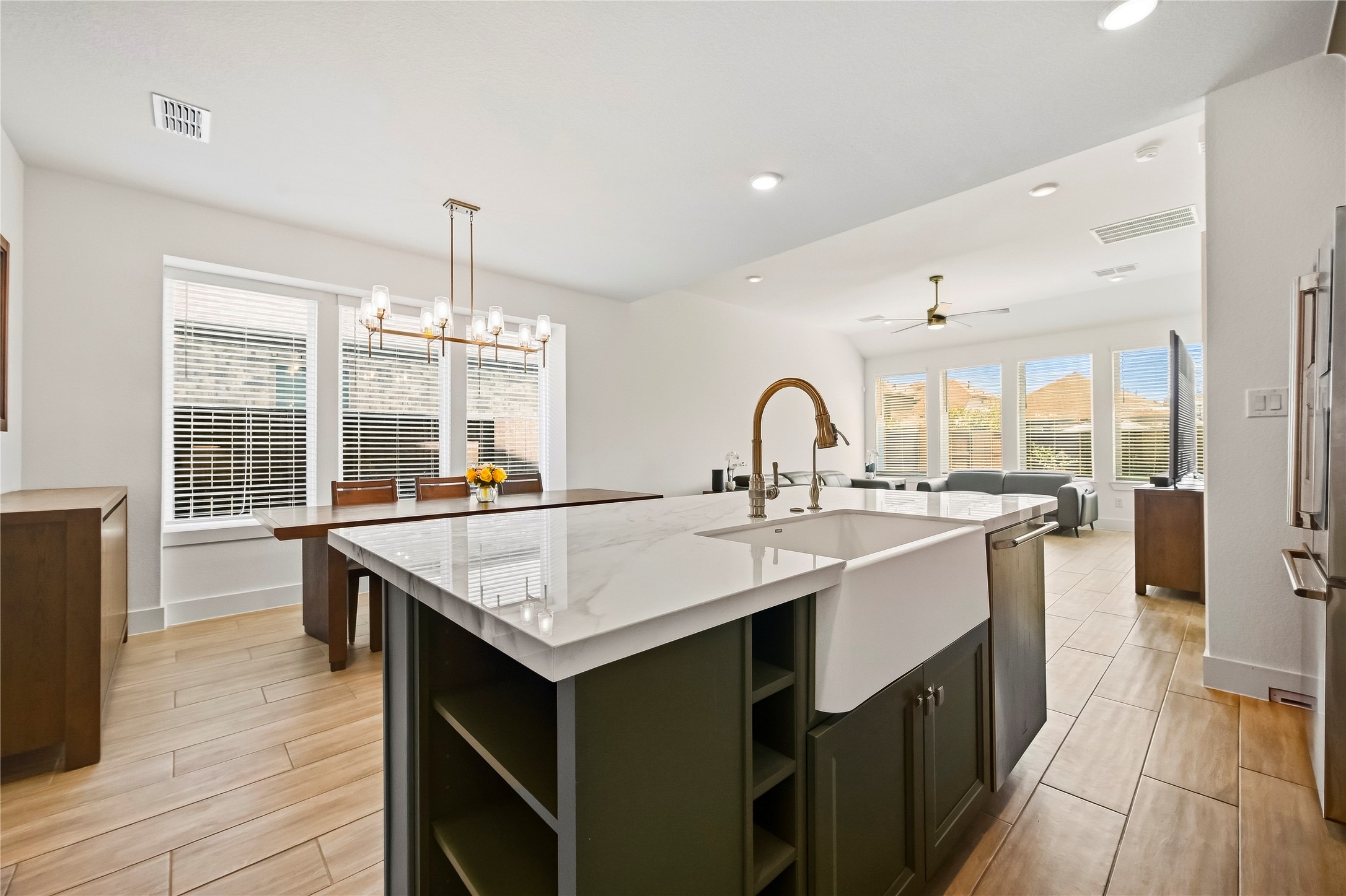 10223 Van Gogh Court Property Photo 12