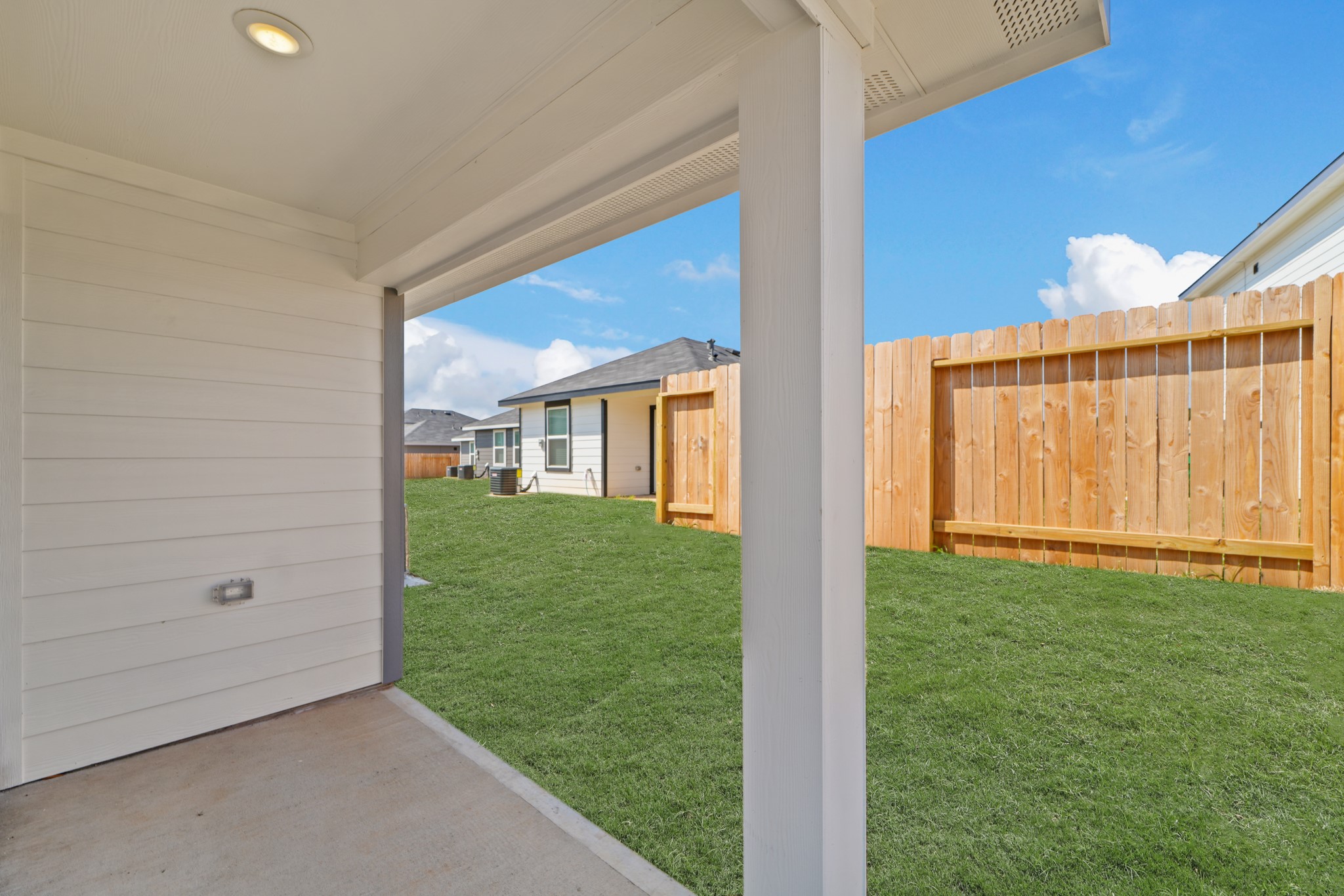 12243 Shield Crest Court Property Photo 14