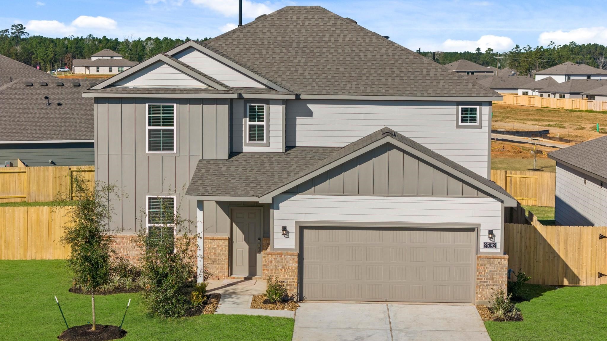 25192 Leather Leaf Court Property Photo 2