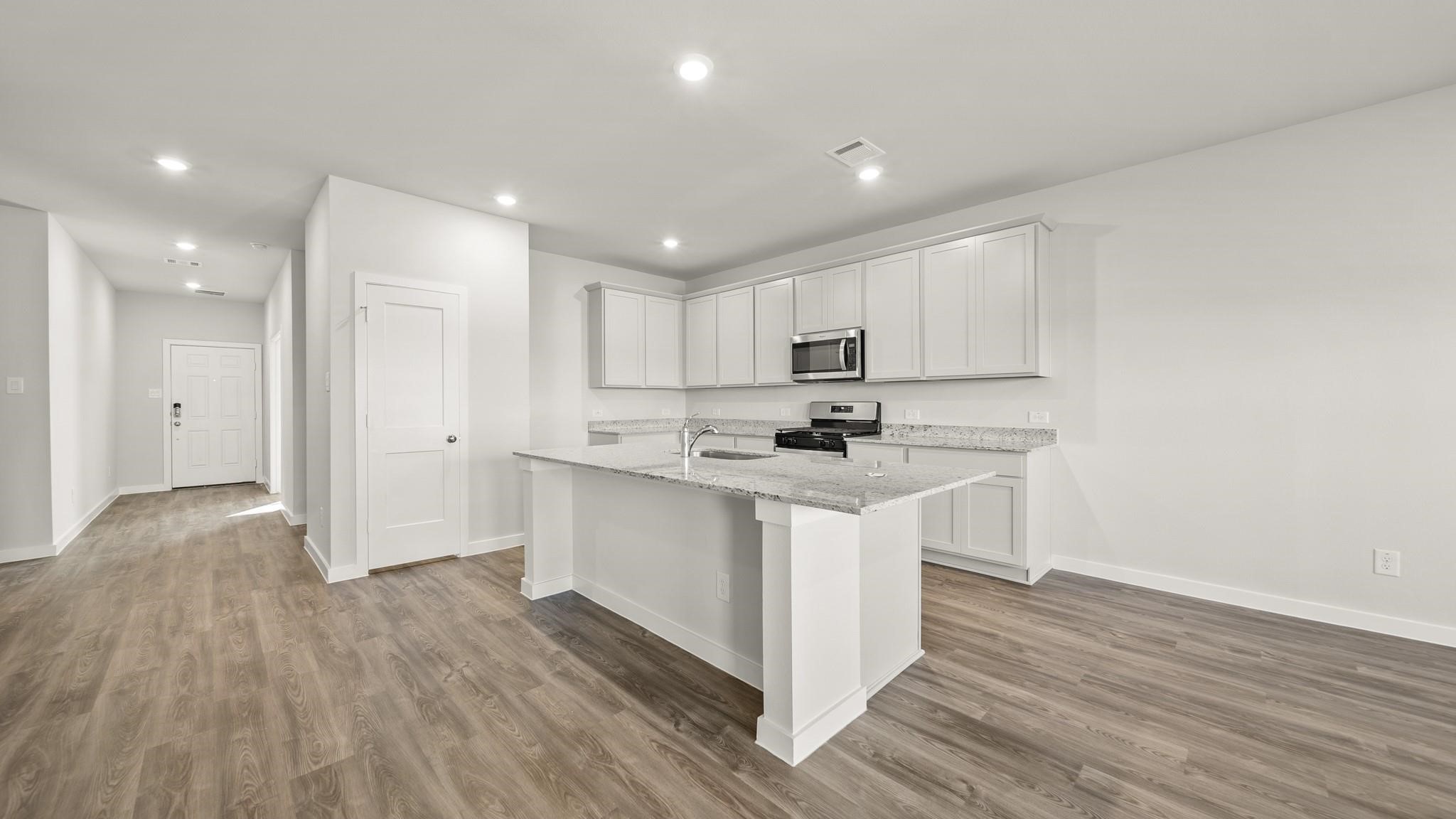 25192 Leather Leaf Court Property Photo 4