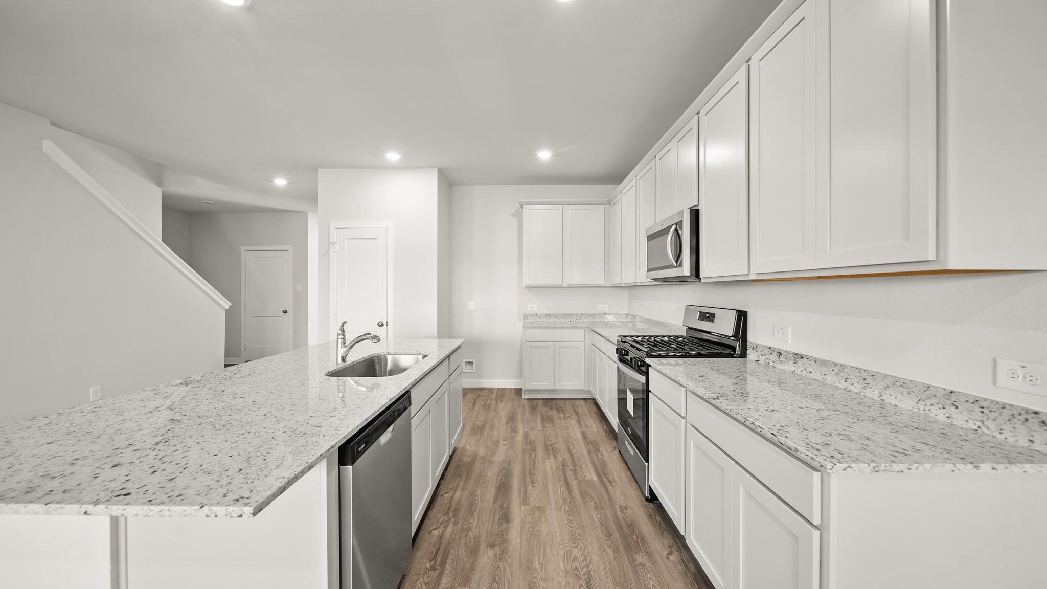 25192 Leather Leaf Court Property Photo 5