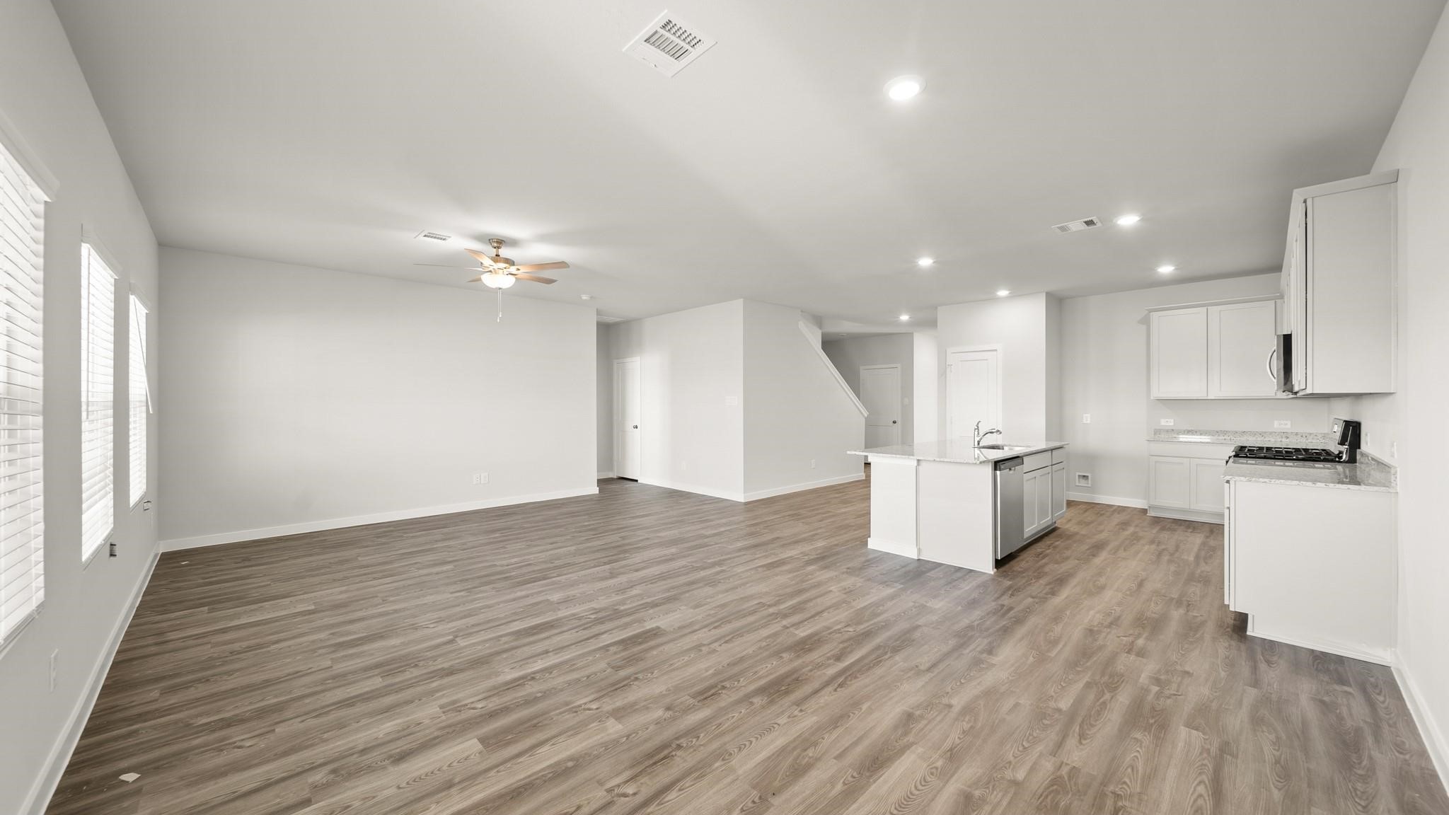25192 Leather Leaf Court Property Photo 7