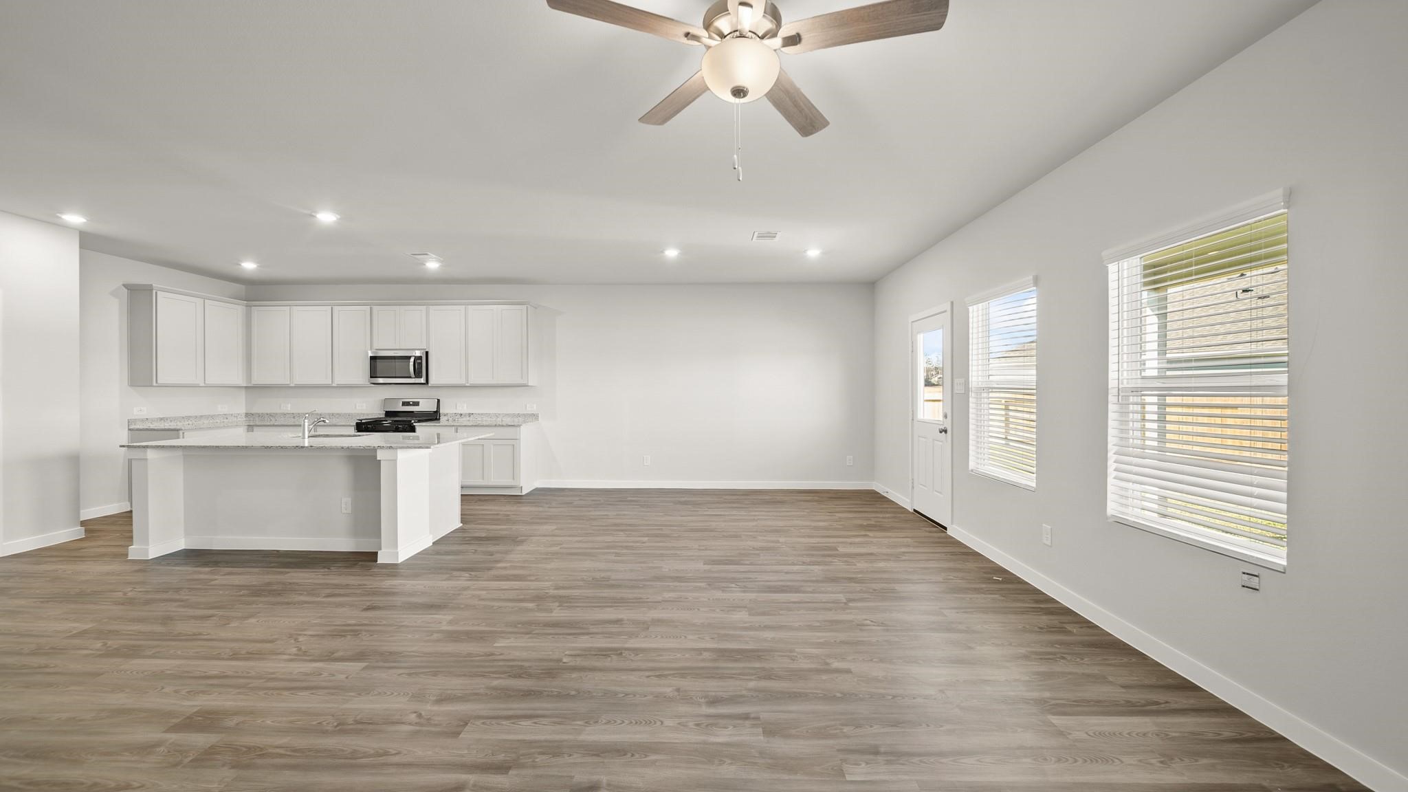 25192 Leather Leaf Court Property Photo 8