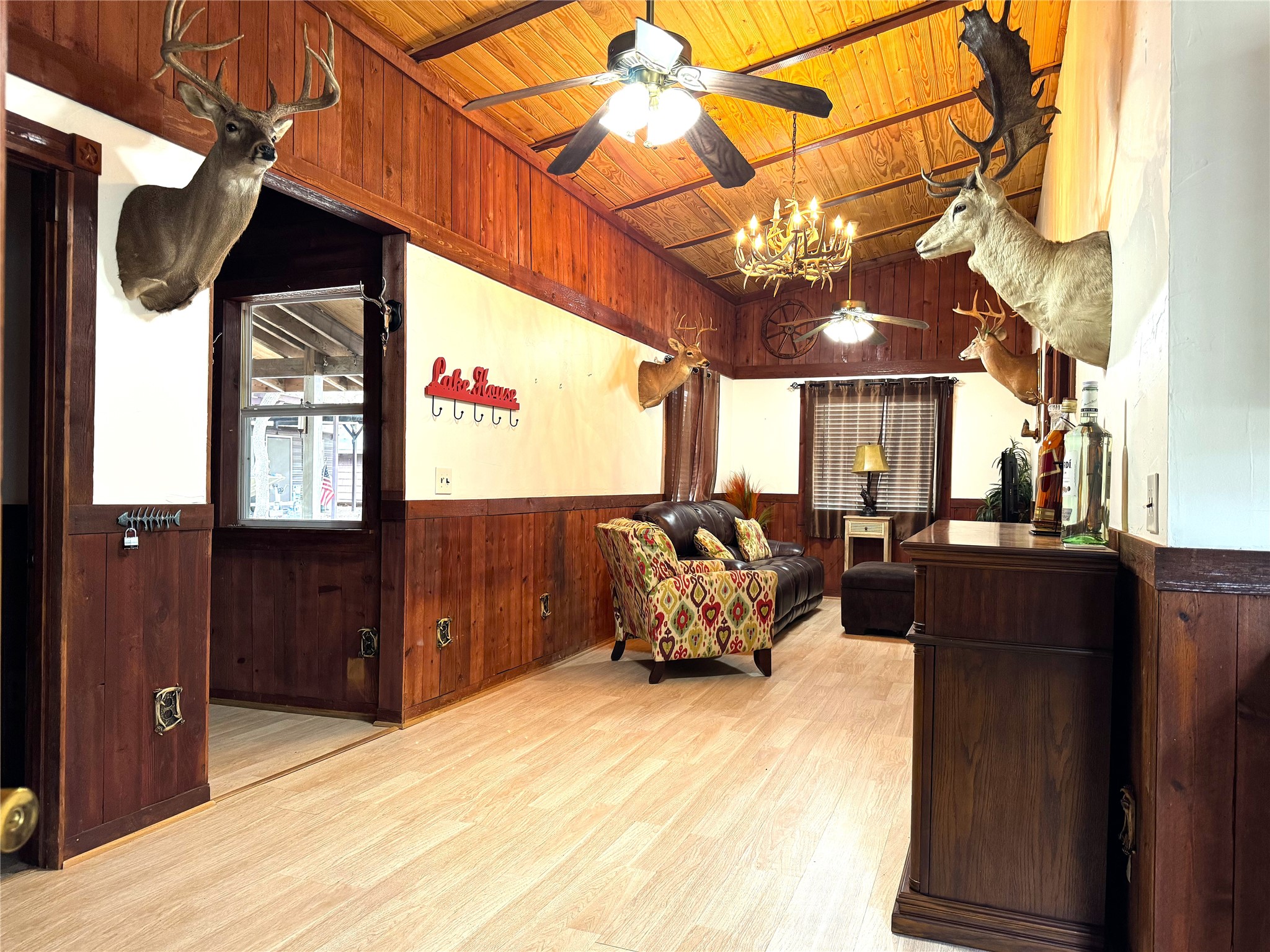 302 Bluebonnet Bend Property Photo 4
