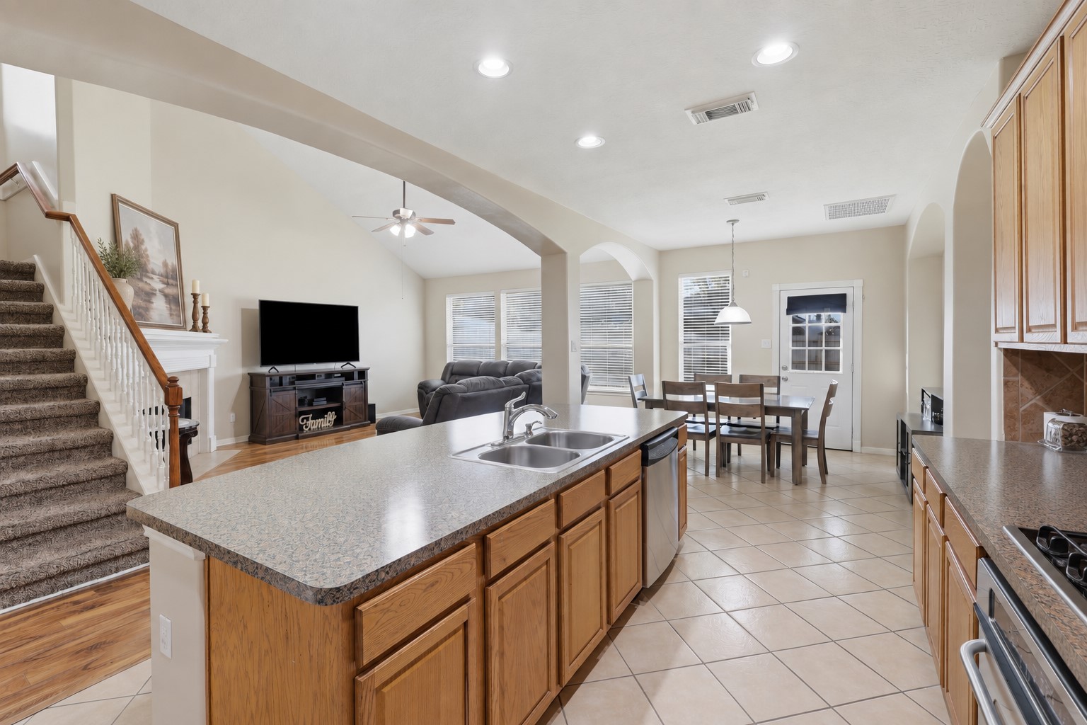 11404 Summit Bay Drive Property Photo 12