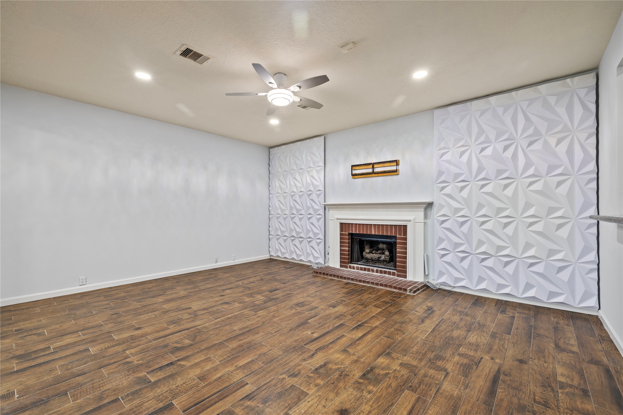 4803 Windcross Court Property Photo 10