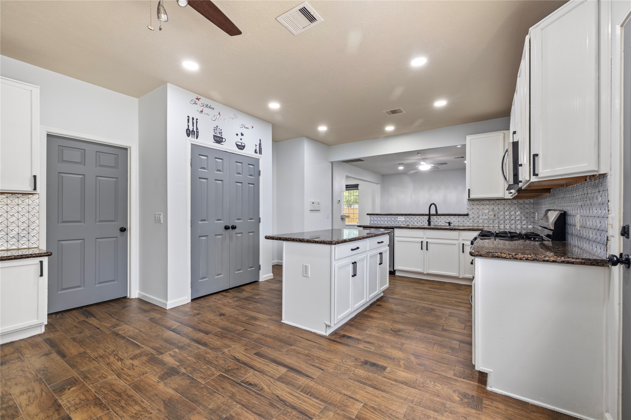 4803 Windcross Court Property Photo 15