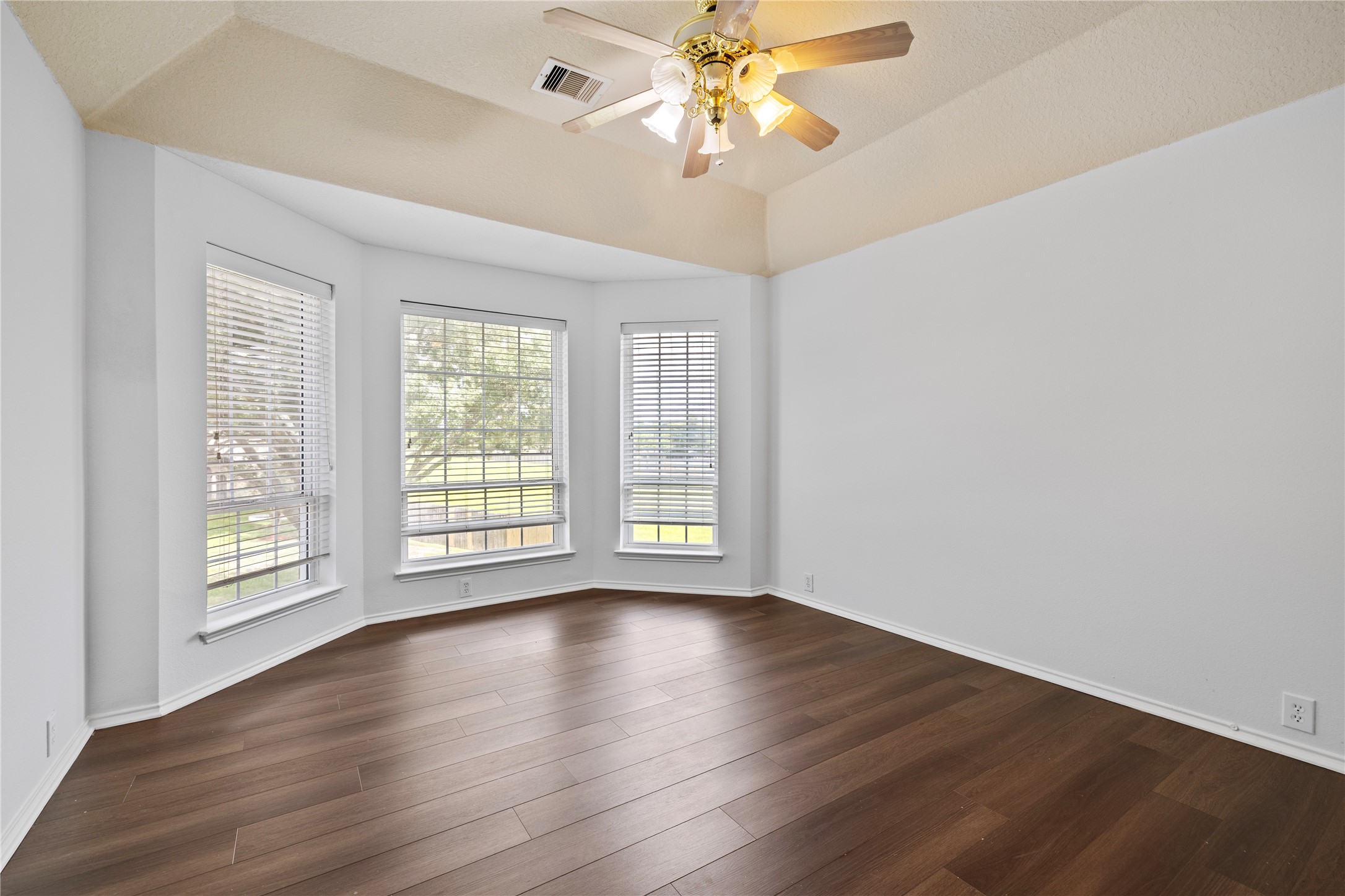 4803 Windcross Court Property Photo 26