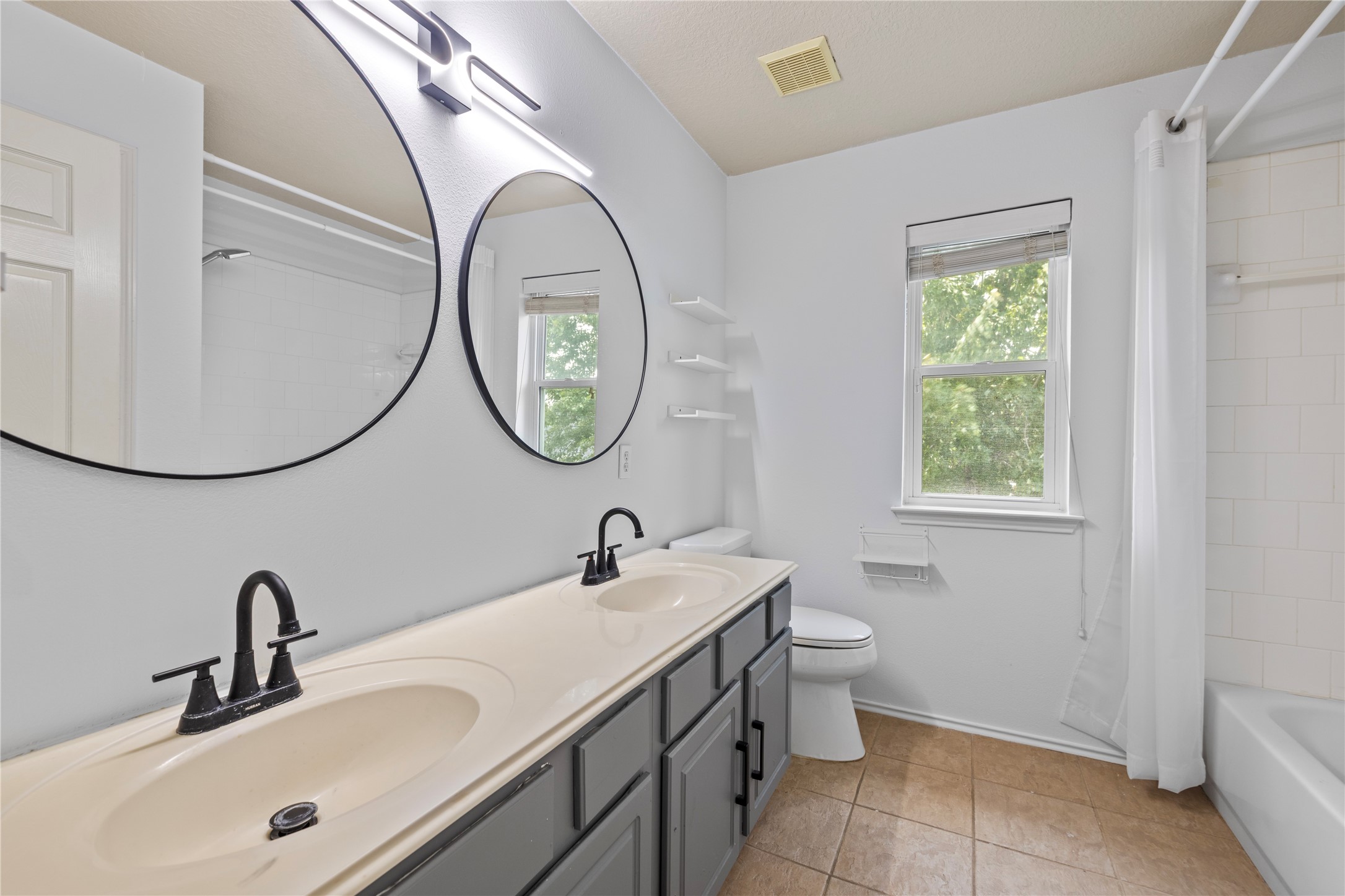 4803 Windcross Court Property Photo 29