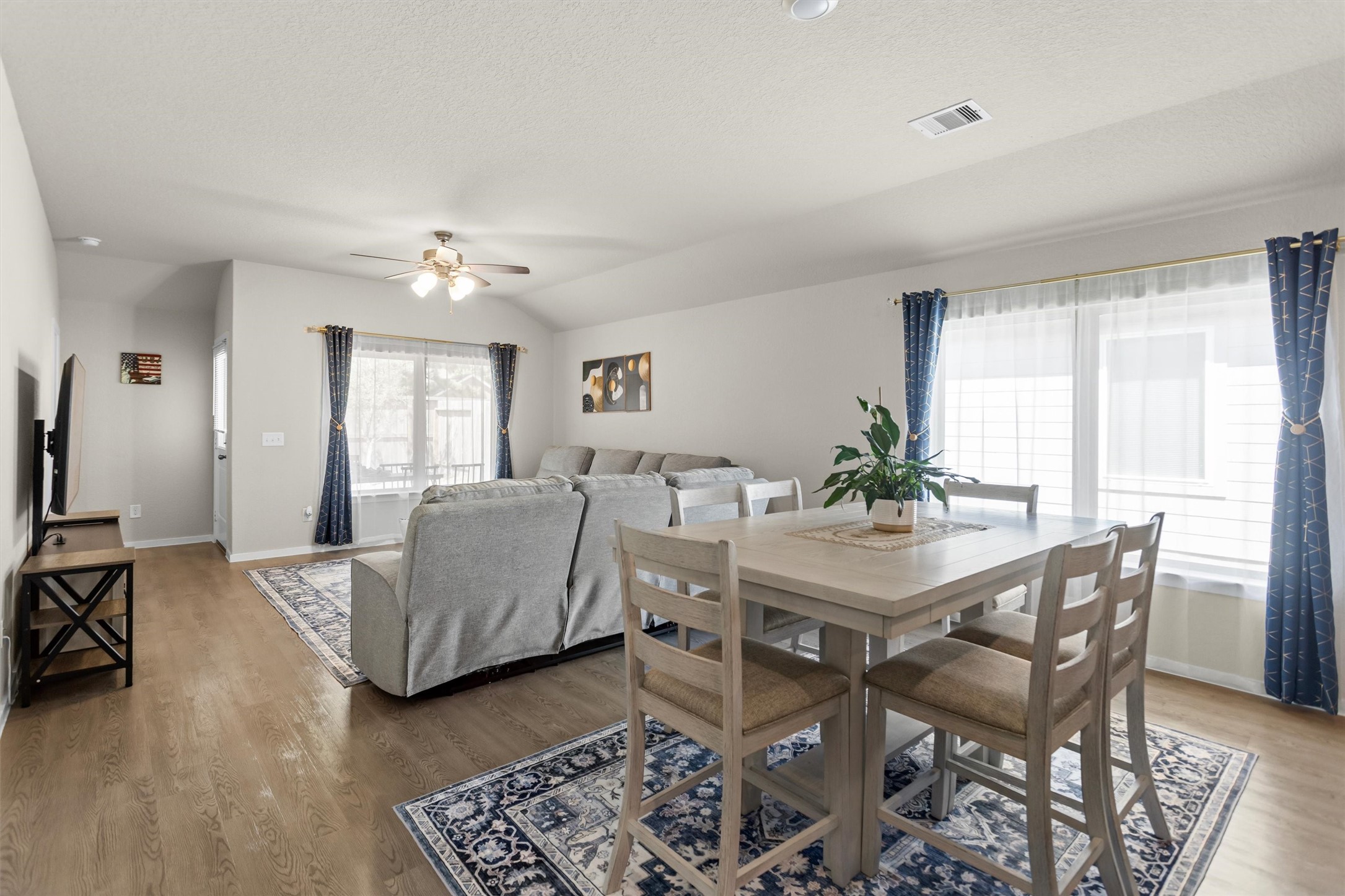 1721 Lofty Cedar Court Property Photo 9