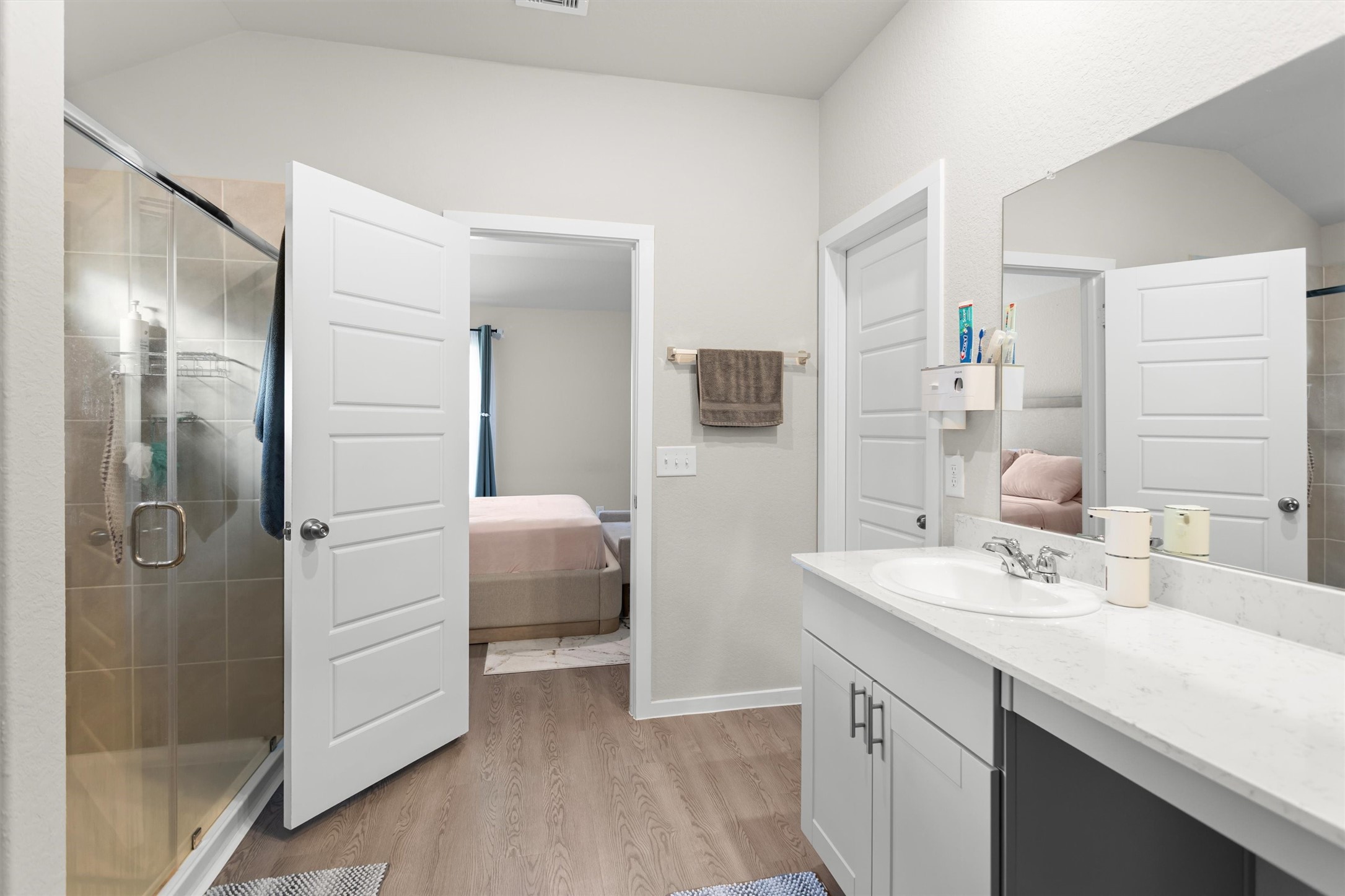 1721 Lofty Cedar Court Property Photo 17