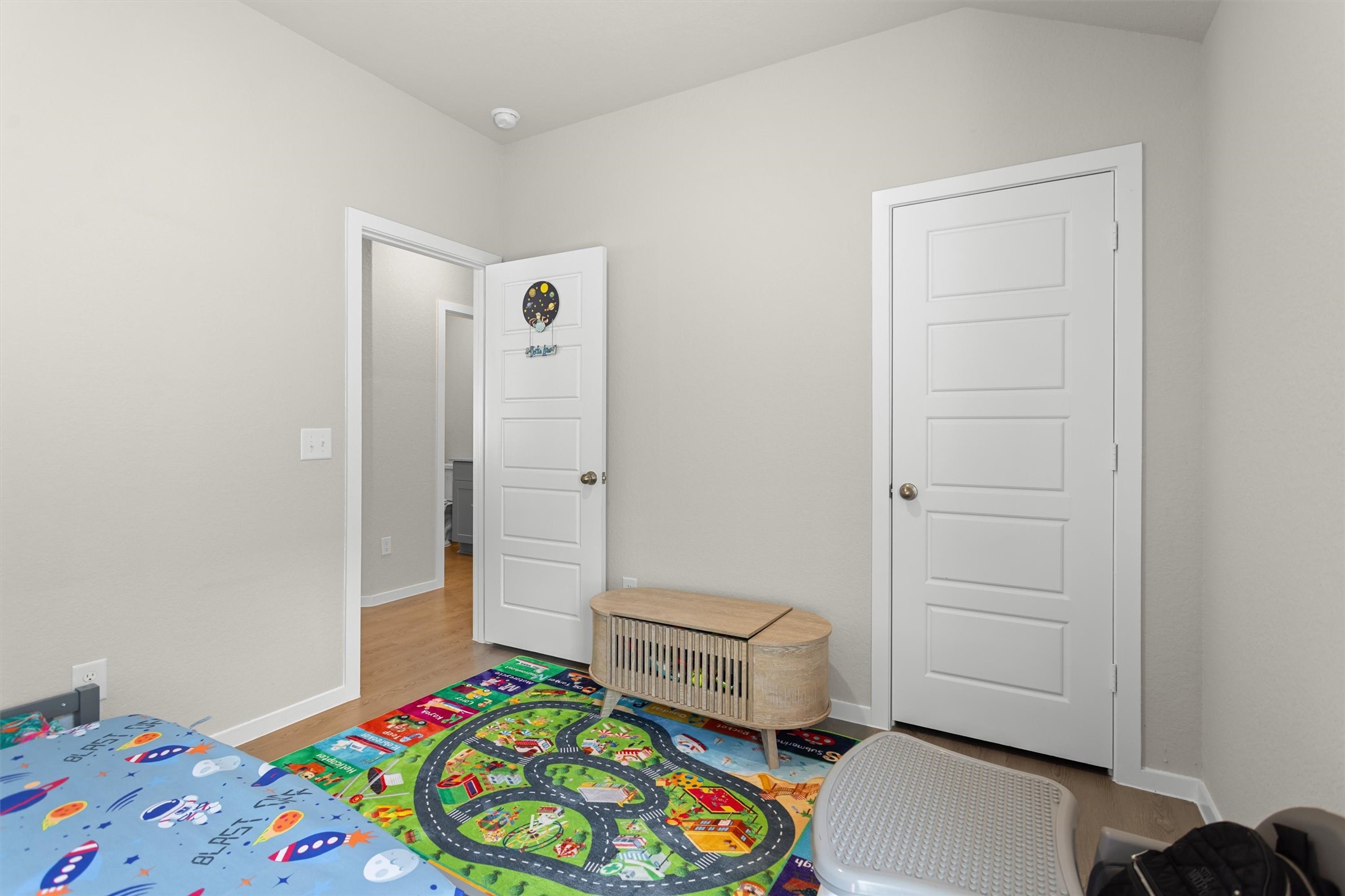 1721 Lofty Cedar Court Property Photo 19