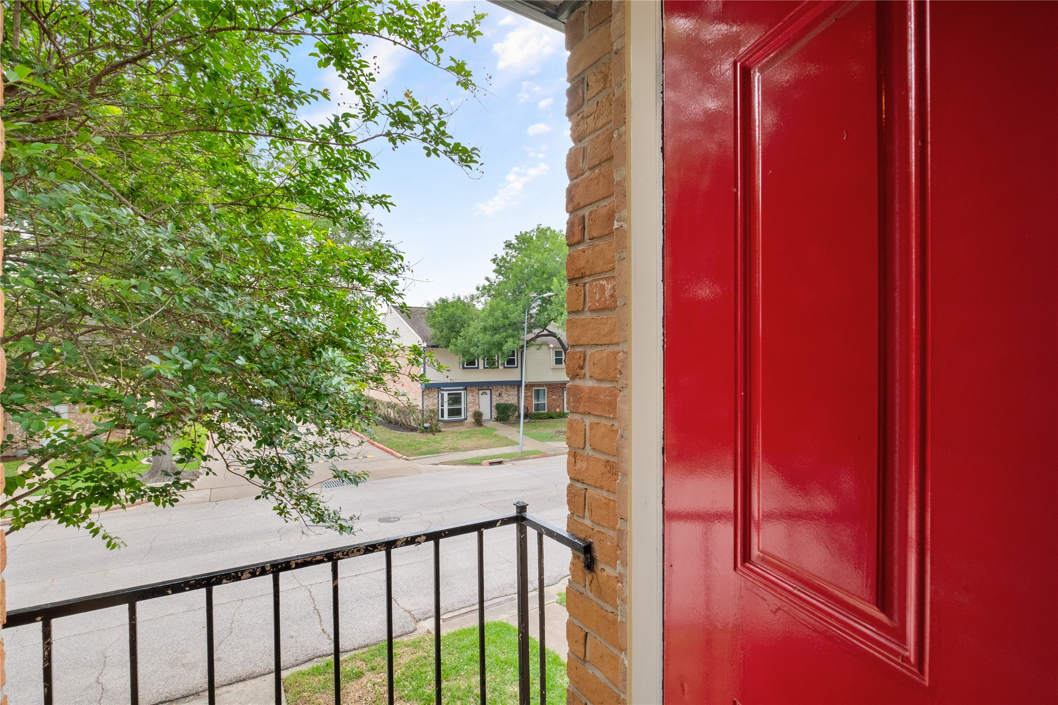 14759 Perthshire Road Property Photo 10